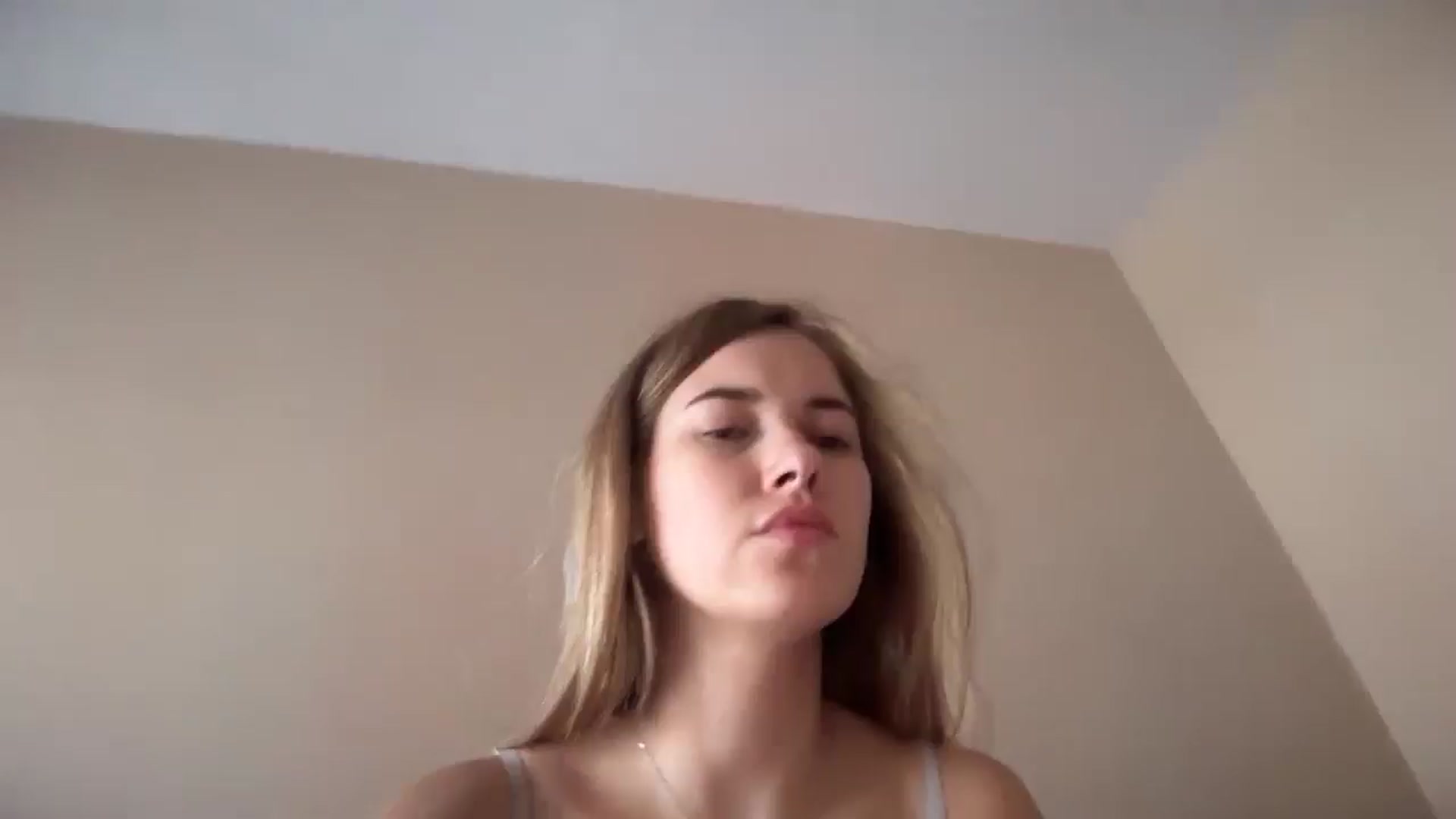 Gallery image thumbnail from SkySunFlower's myfreecams stream on, 09/08/2025, 08:34 image 1 of 20