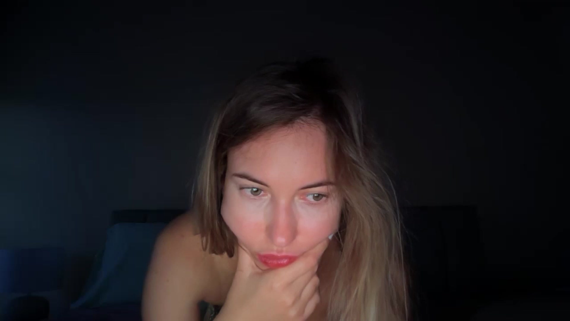 Gallery image thumbnail from SkySunFlower's myfreecams stream on, 09/08/2025, 17:19 image 11 of 20