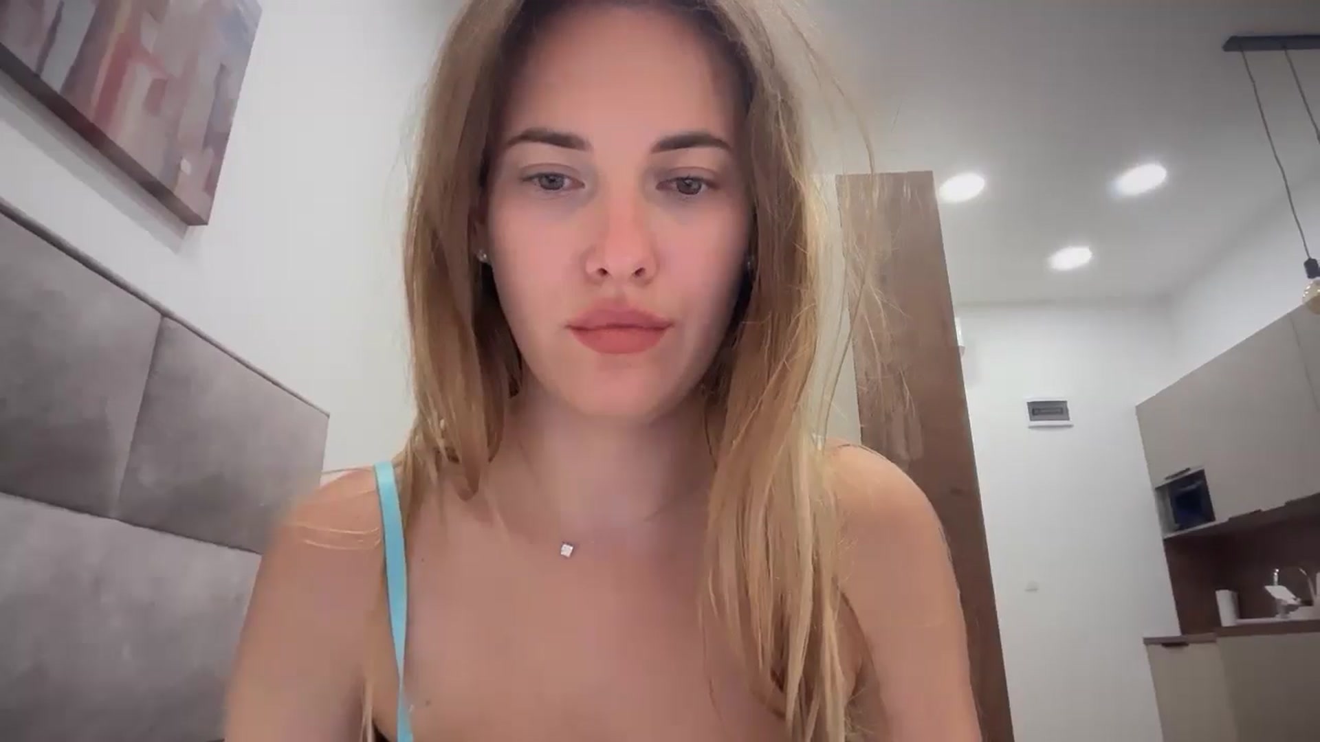 Gallery image thumbnail from SkySunFlower's myfreecams stream on, 09/14/2025, 23:04 image 10 of 20