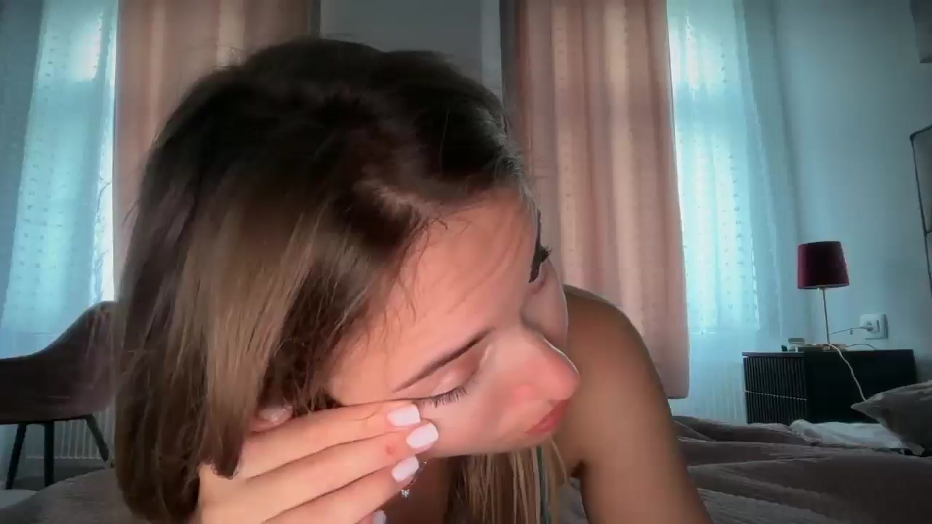 Gallery image thumbnail from SkySunFlower's myfreecams stream on, 09/15/2025, 16:56 image 10 of 20