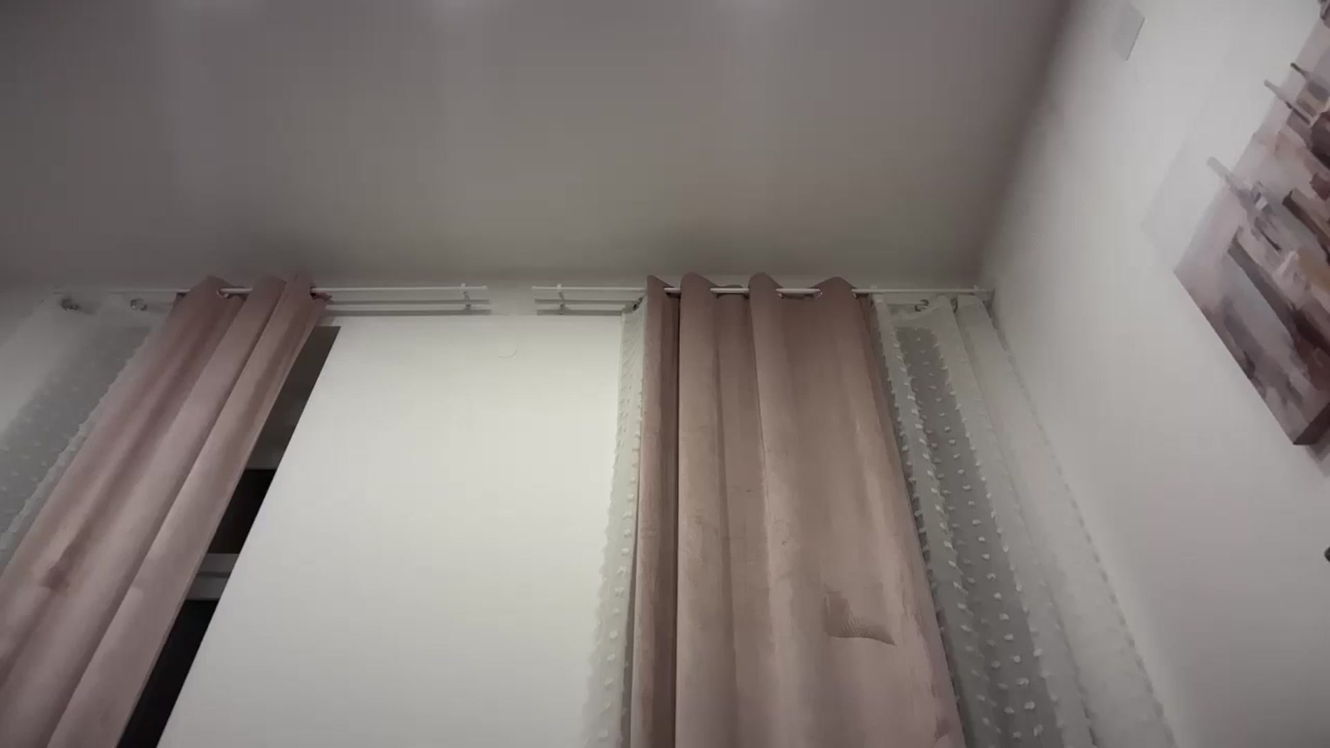 Gallery image thumbnail from SkySunFlower's myfreecams stream on, 09/17/2025, 01:54 image 12 of 20
