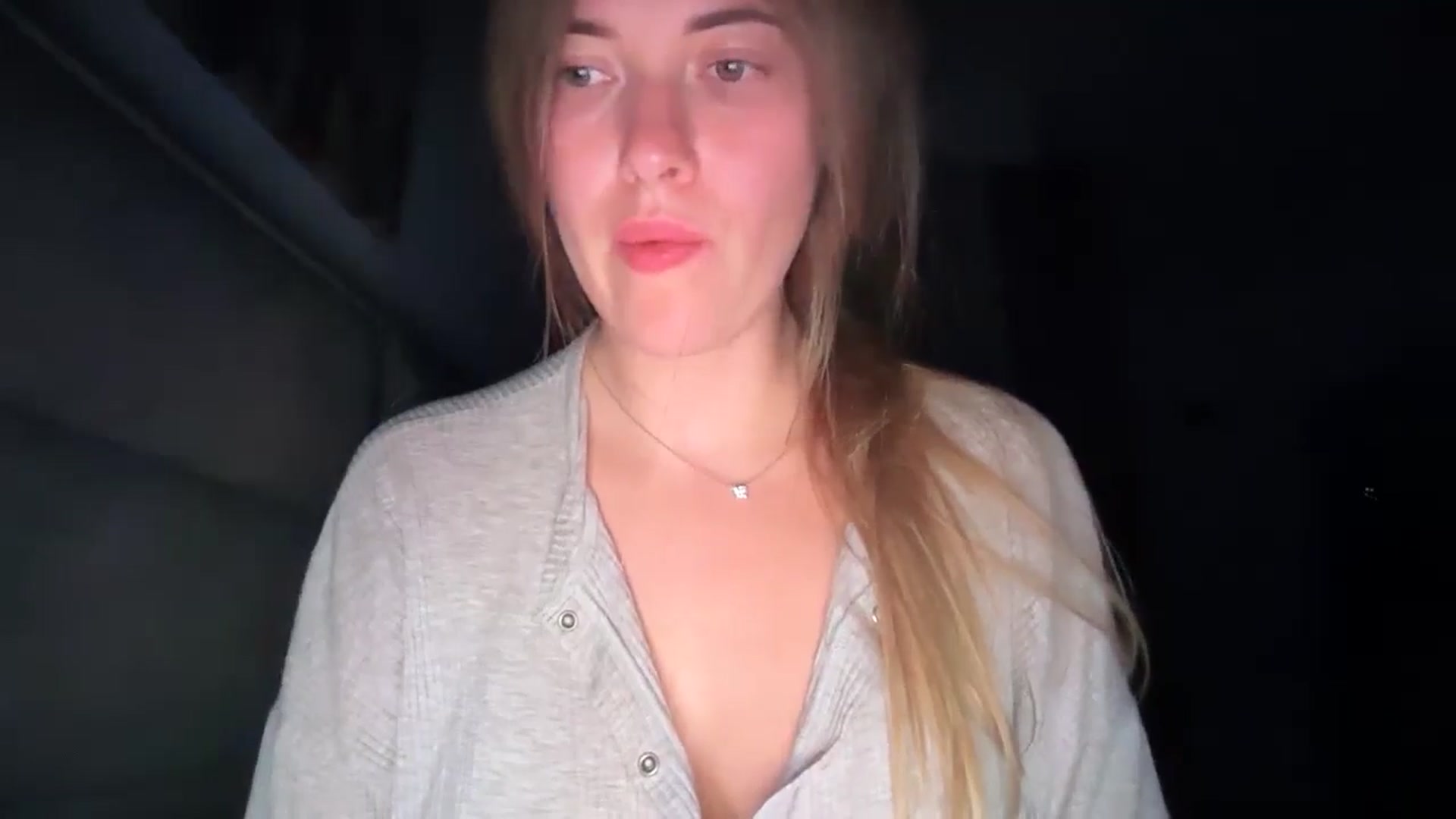 Gallery image thumbnail from SkySunFlower's myfreecams stream on, 09/17/2025, 04:59 image 6 of 20
