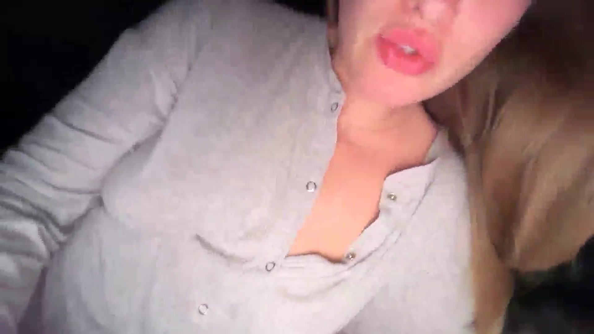 Gallery image thumbnail from SkySunFlower's myfreecams stream on, 09/17/2025, 04:59 image 13 of 20