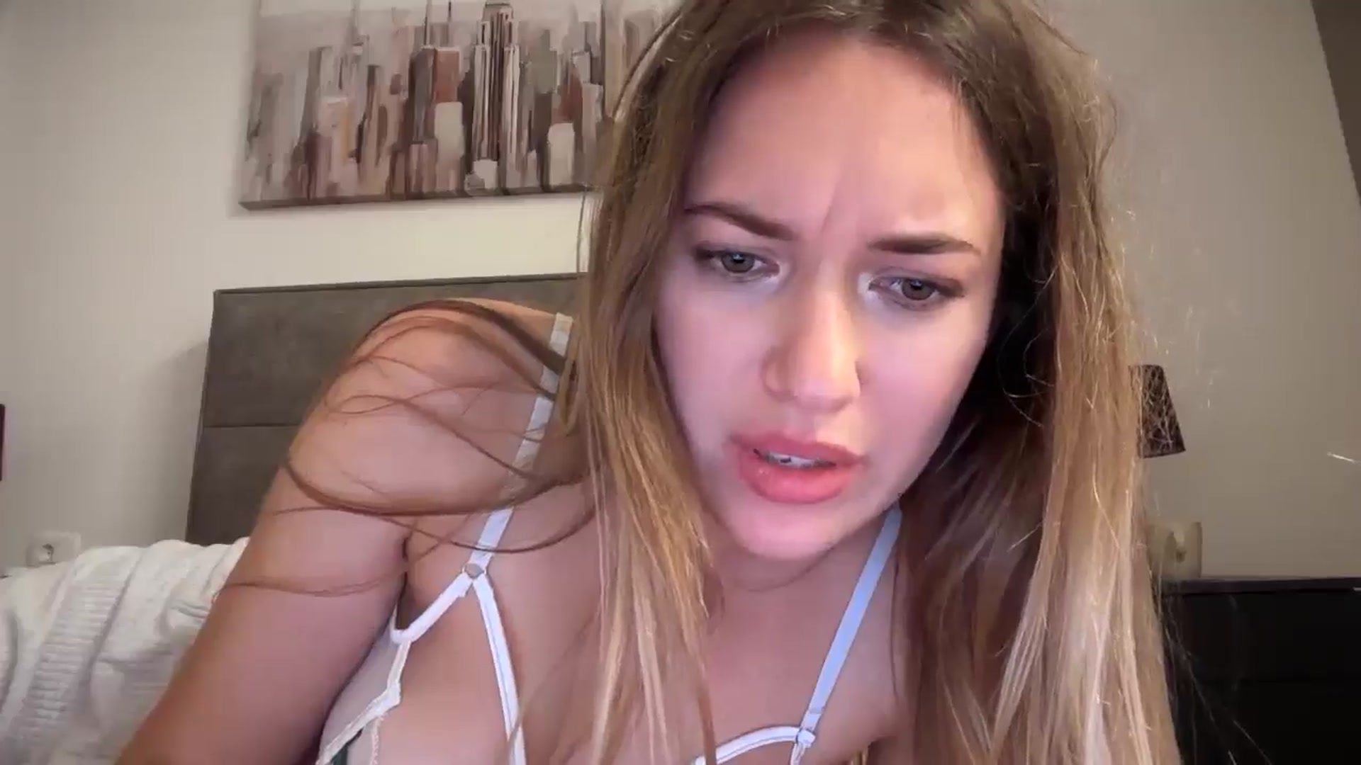 Gallery image thumbnail from SkySunFlower's myfreecams stream on, 09/20/2025, 03:00 image 8 of 20