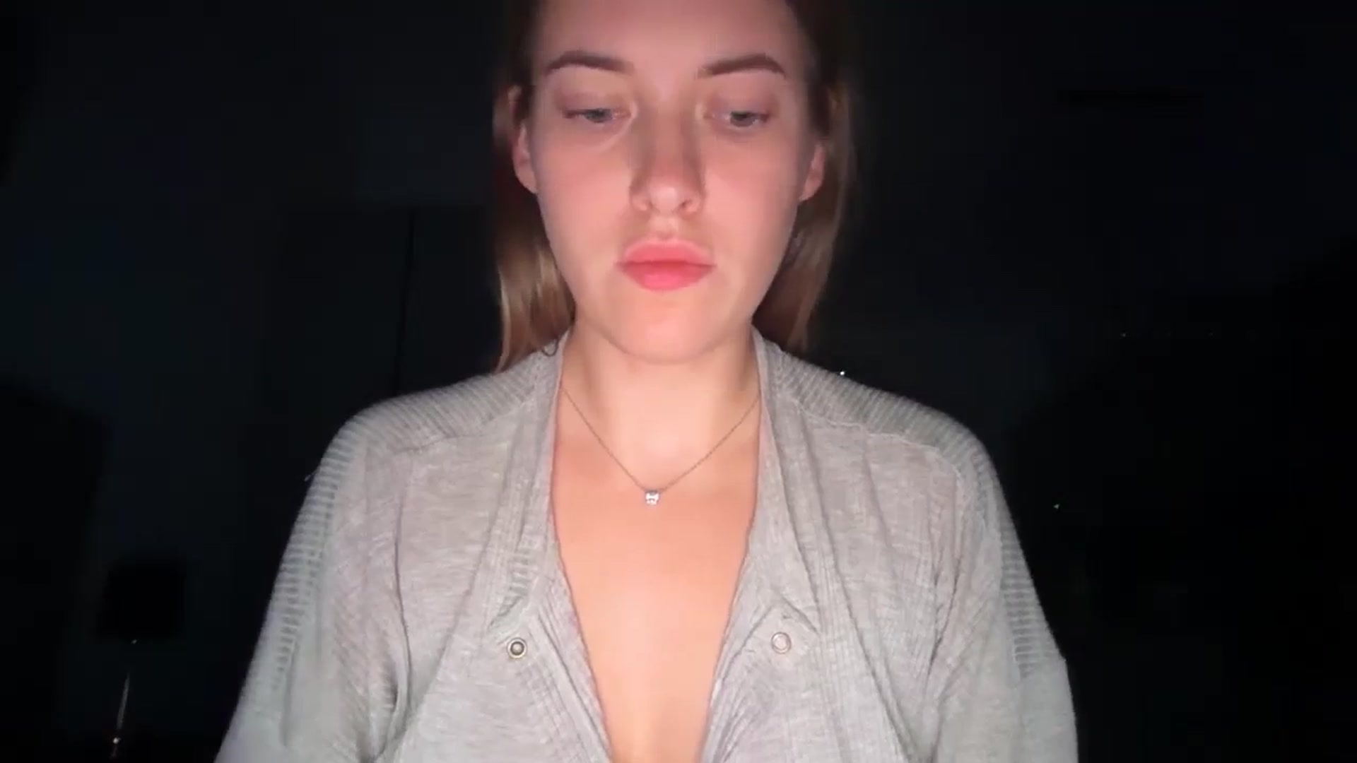 Gallery image thumbnail from SkySunFlower's myfreecams stream on, 09/20/2025, 06:43 image 8 of 20