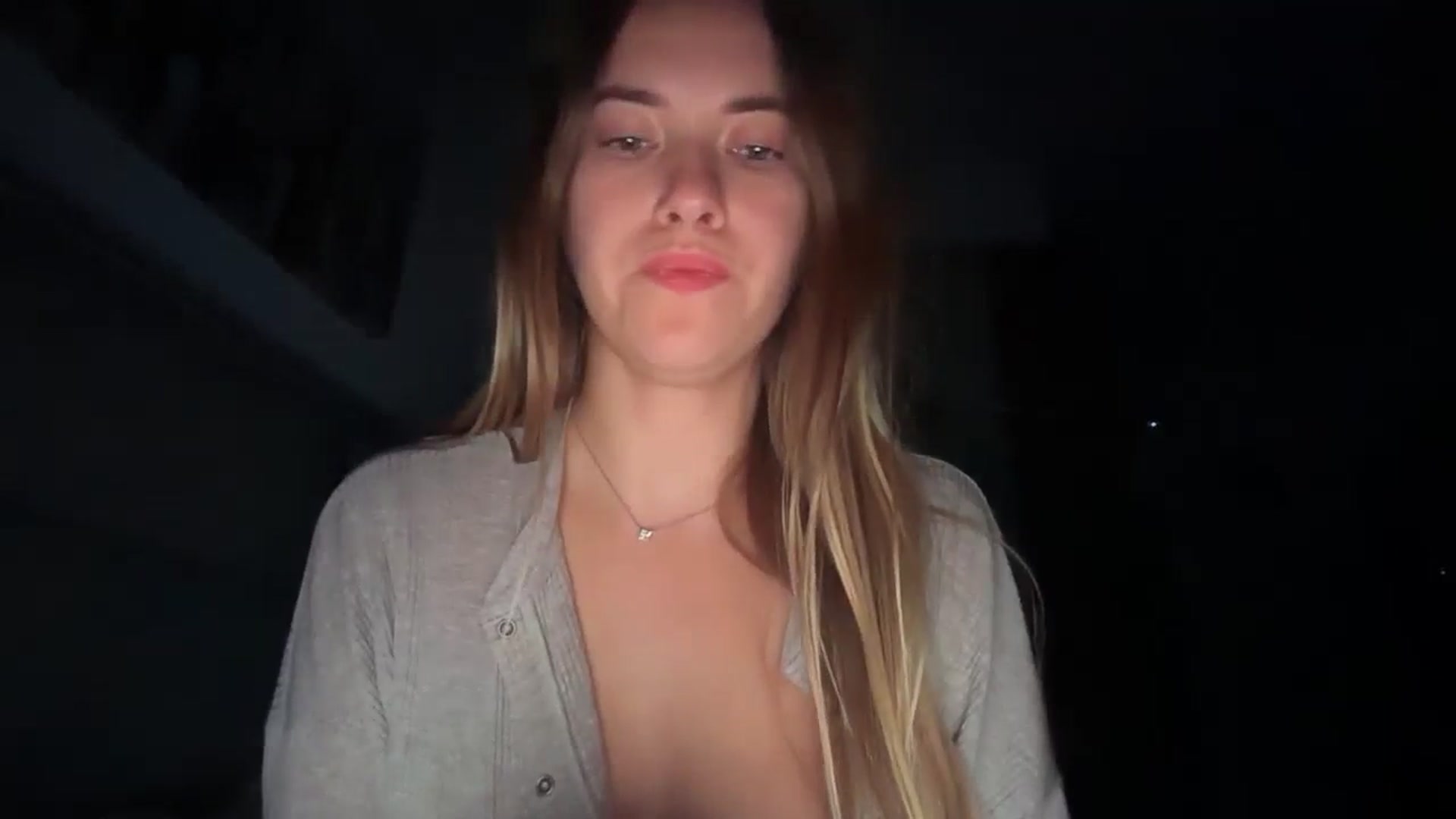 Gallery image thumbnail from SkySunFlower's myfreecams stream on, 09/20/2025, 06:43 image 17 of 20