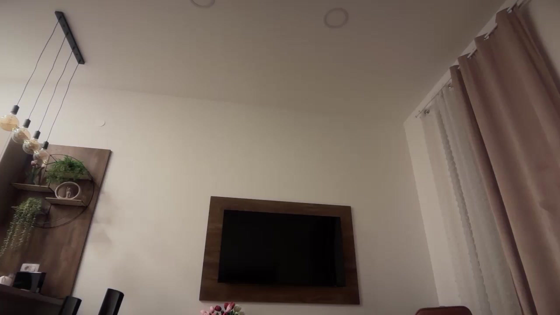Gallery image thumbnail from SkySunFlower's myfreecams stream on, 09/21/2025, 03:07 image 4 of 20