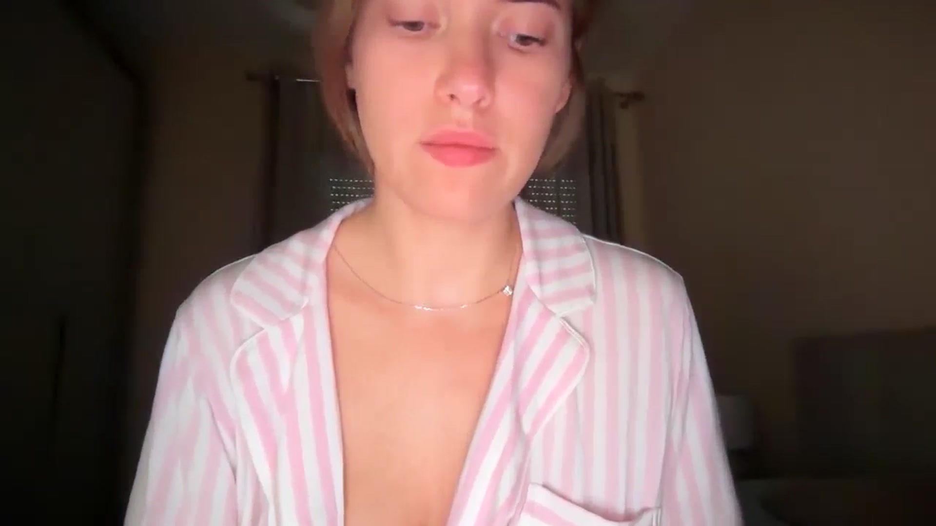 Gallery image thumbnail from SkySunFlower's myfreecams stream on, 09/23/2025, 14:48 image 19 of 20