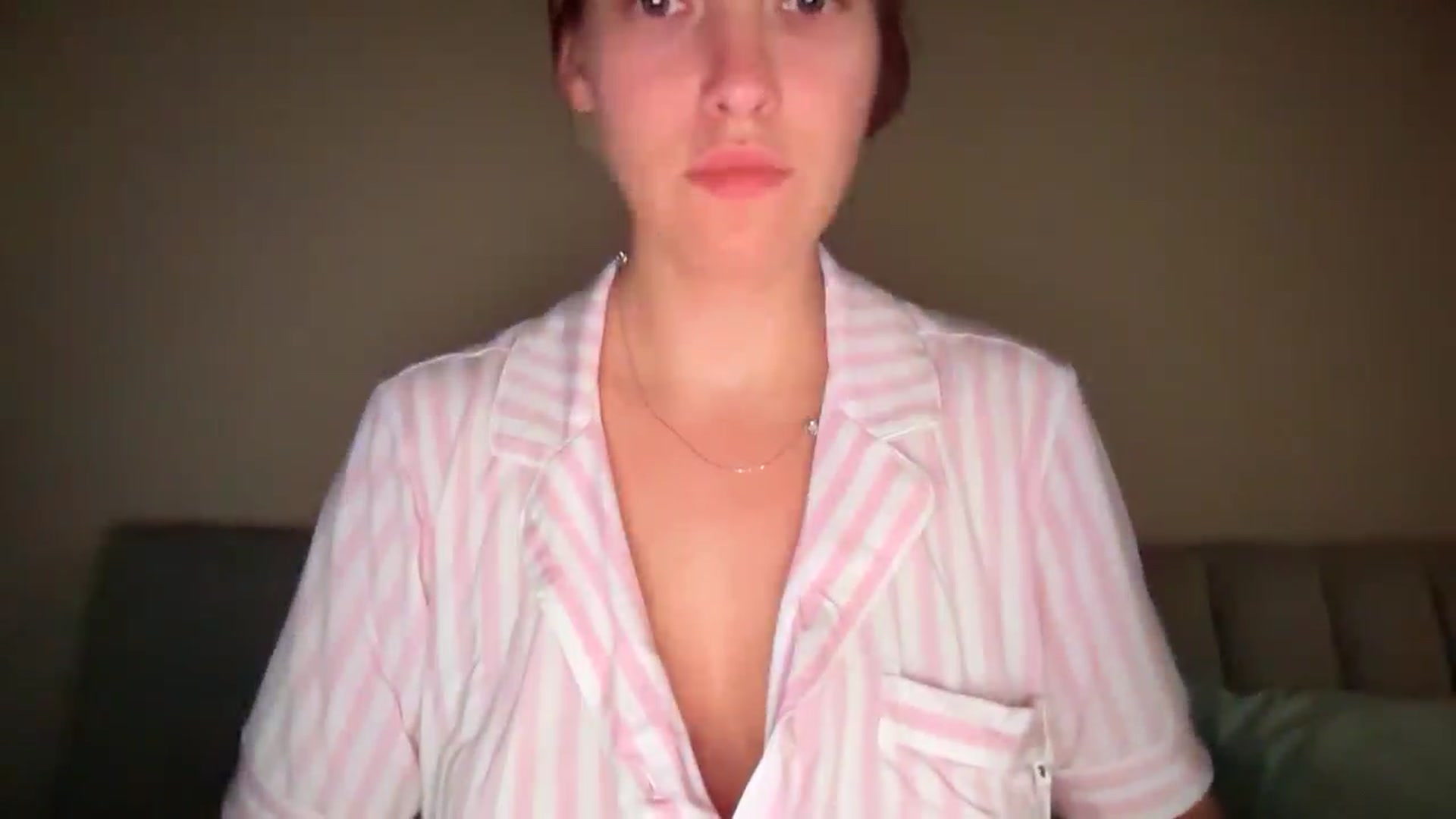 Gallery image thumbnail from SkySunFlower's myfreecams stream on, 09/23/2025, 14:48 image 8 of 20