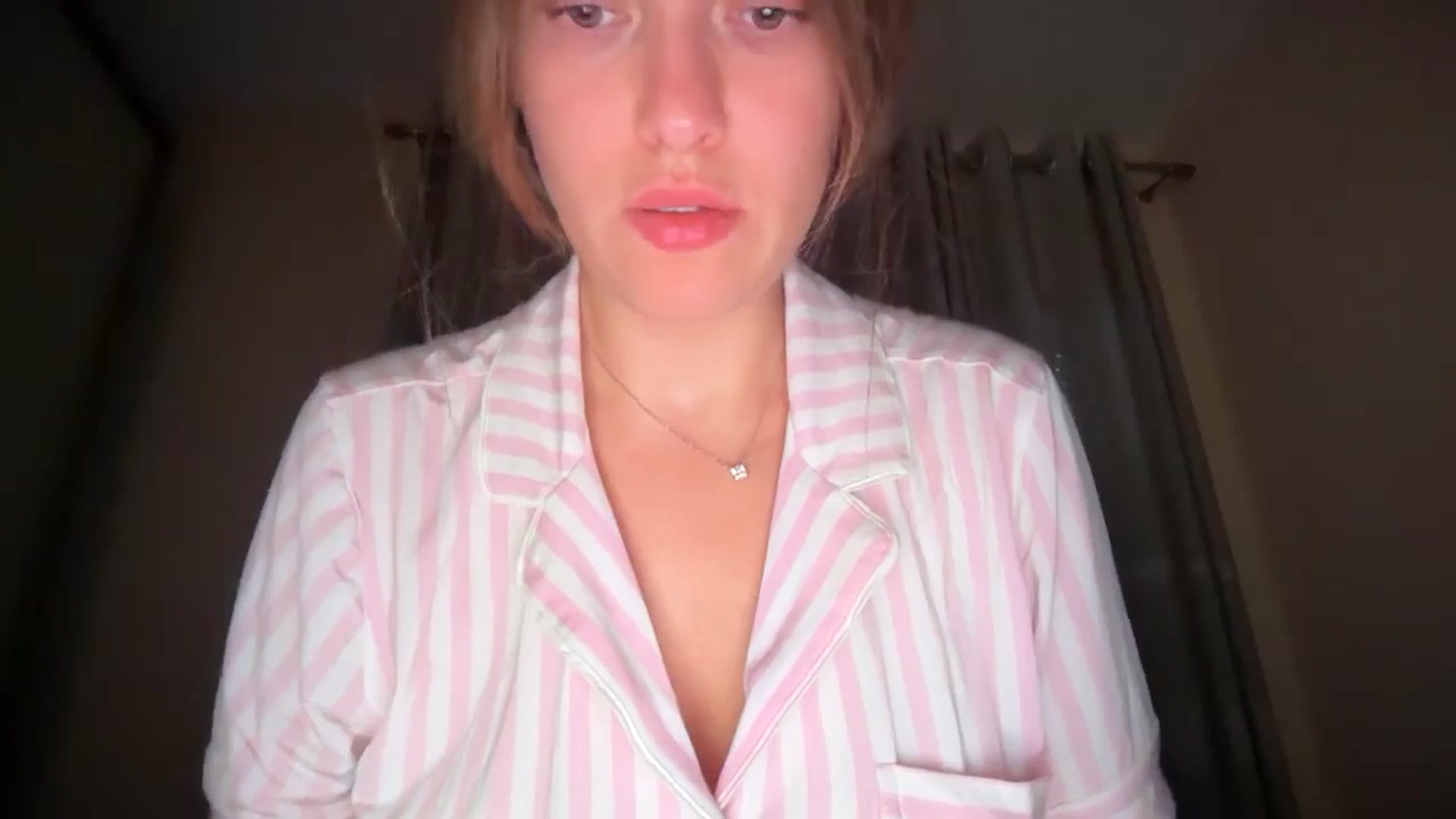 Gallery image thumbnail from SkySunFlower's myfreecams stream on, 09/23/2025, 15:08 image 9 of 20