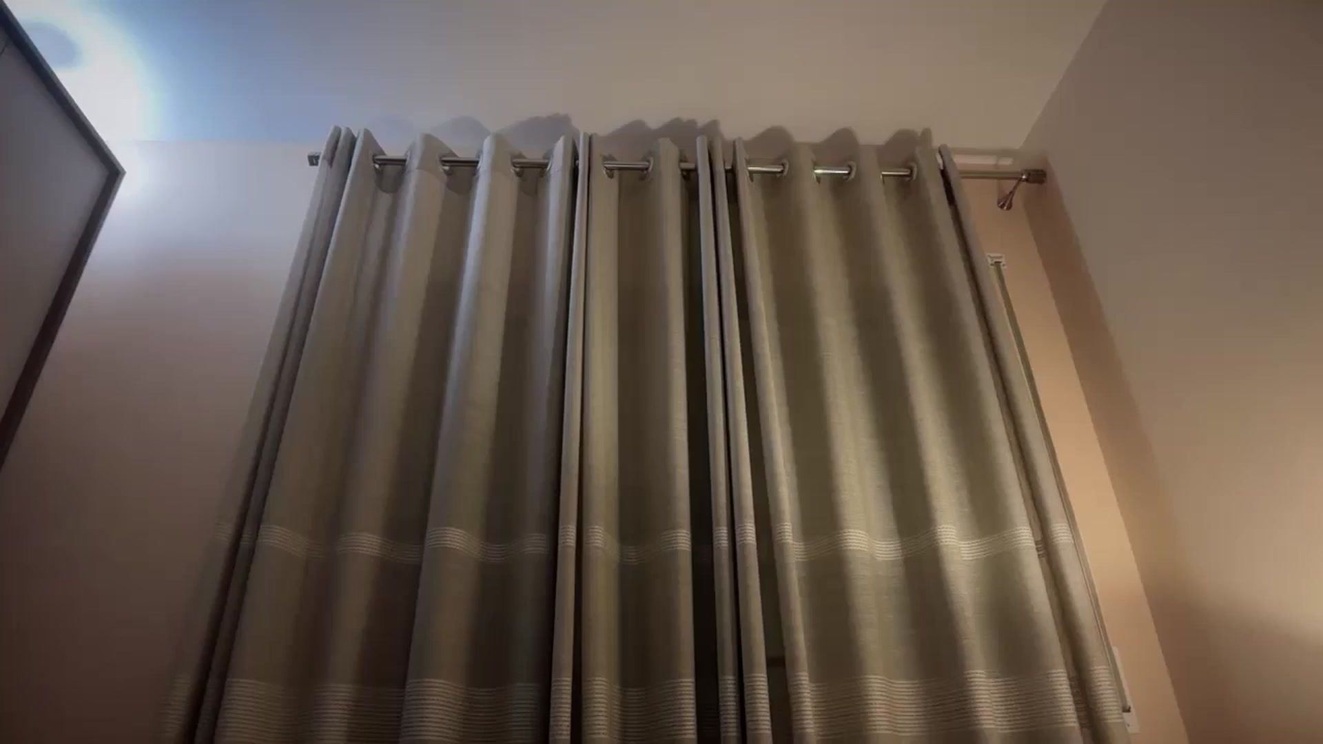 Gallery image thumbnail from SkySunFlower's myfreecams stream on, 09/23/2025, 19:18 image 18 of 20