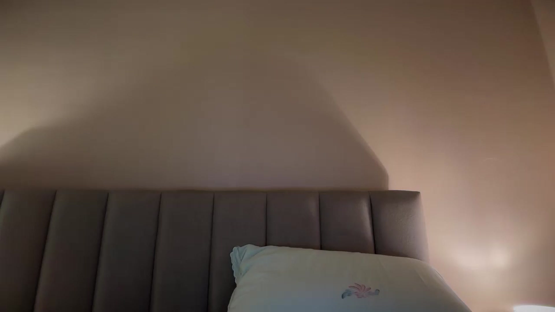 Gallery image thumbnail from SkySunFlower's myfreecams stream on, 09/23/2025, 19:18 image 9 of 20