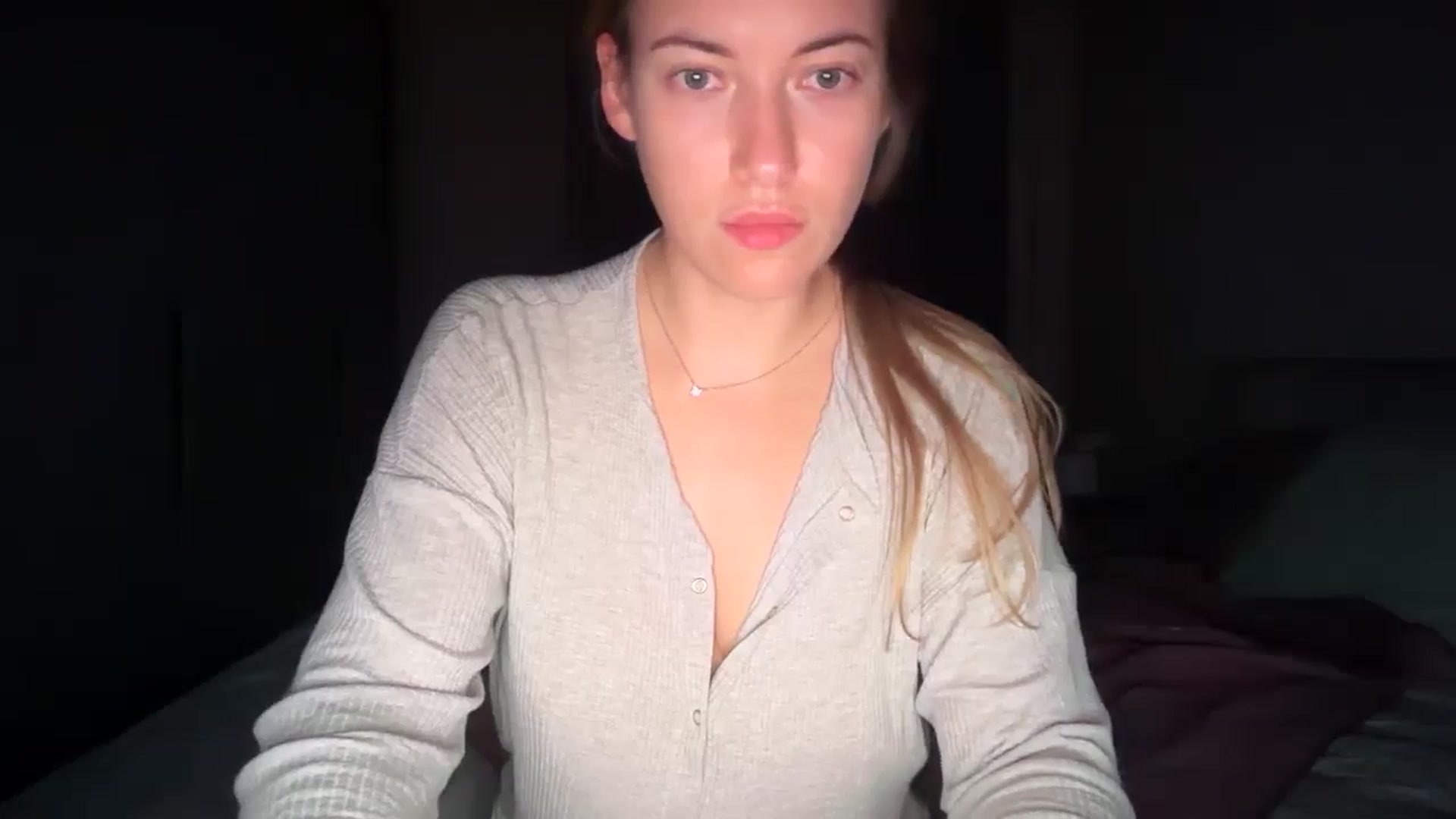 Gallery image thumbnail from SkySunFlower's myfreecams stream on, 09/26/2025, 03:01 image 20 of 20
