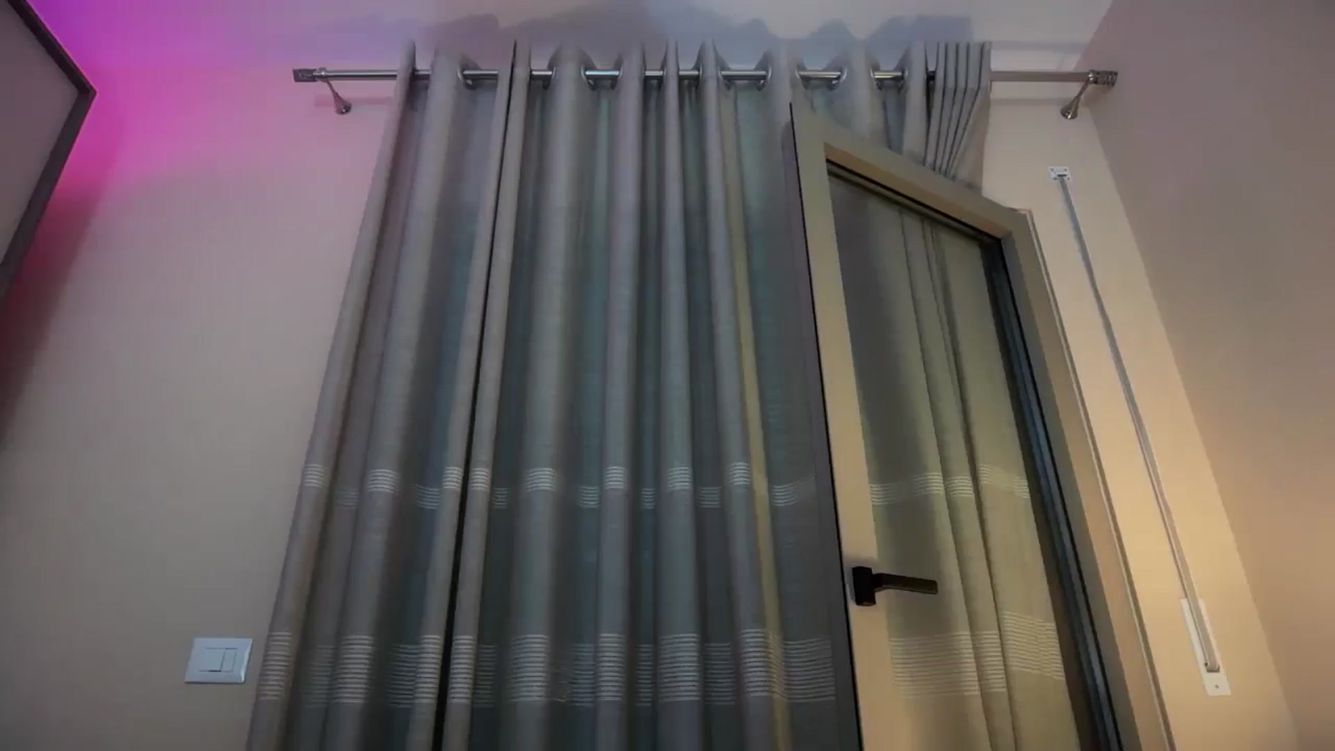 Gallery image thumbnail from SkySunFlower's myfreecams stream on, 09/28/2025, 03:31 image 20 of 20
