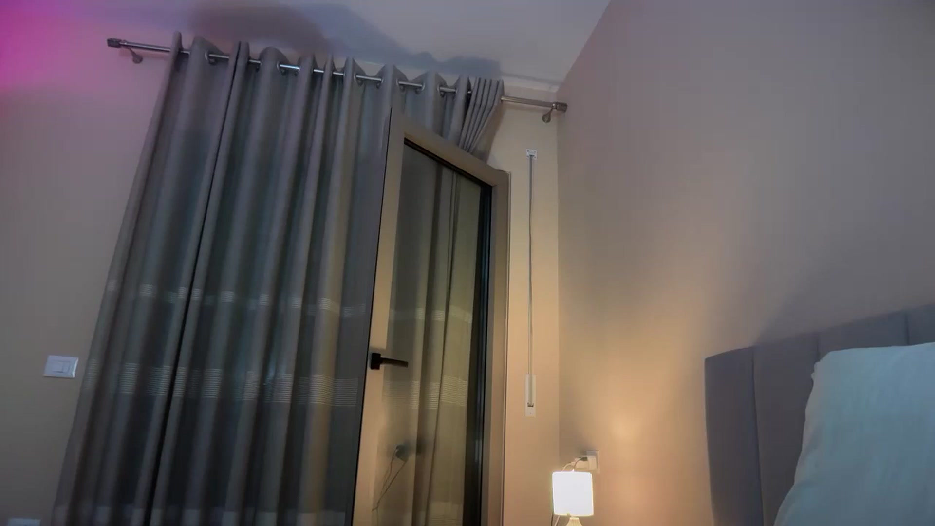 Gallery image thumbnail from SkySunFlower's myfreecams stream on, 09/28/2025, 03:31 image 8 of 20