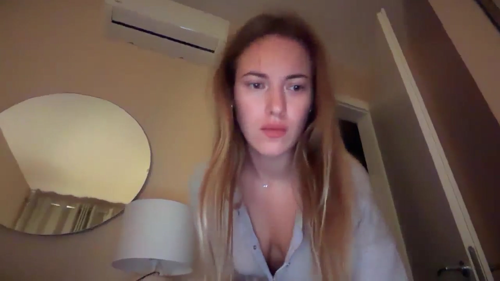 Gallery image thumbnail from SkySunFlower's myfreecams stream on, 09/30/2025, 02:37 image 12 of 20