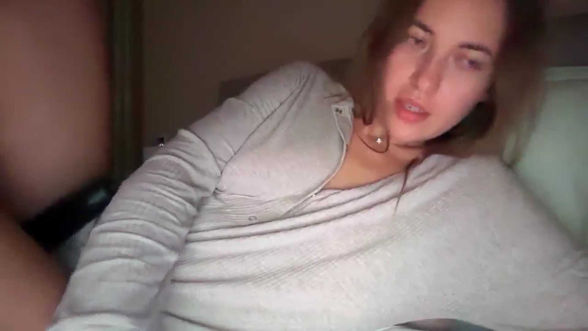 Gallery image thumbnail from SkySunFlower's myfreecams stream on, 09/30/2025, 08:23 image 18 of 20
