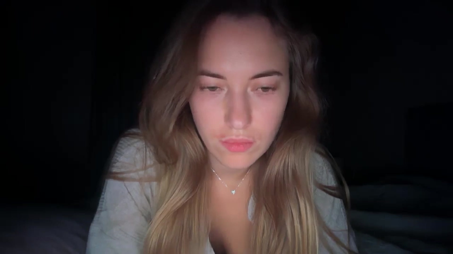 Gallery image thumbnail from SkySunFlower's myfreecams stream on, 10/02/2025, 18:54 image 11 of 20