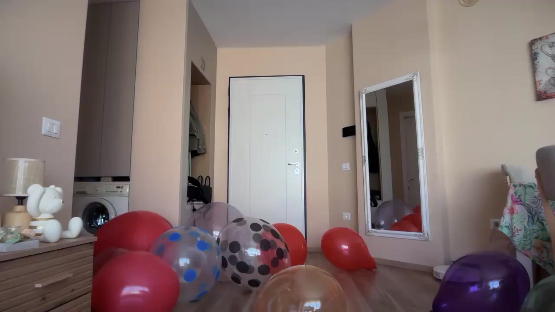 Gallery image thumbnail from SkySunFlower's myfreecams stream on, 10/04/2025, 11:15 image 17 of 20