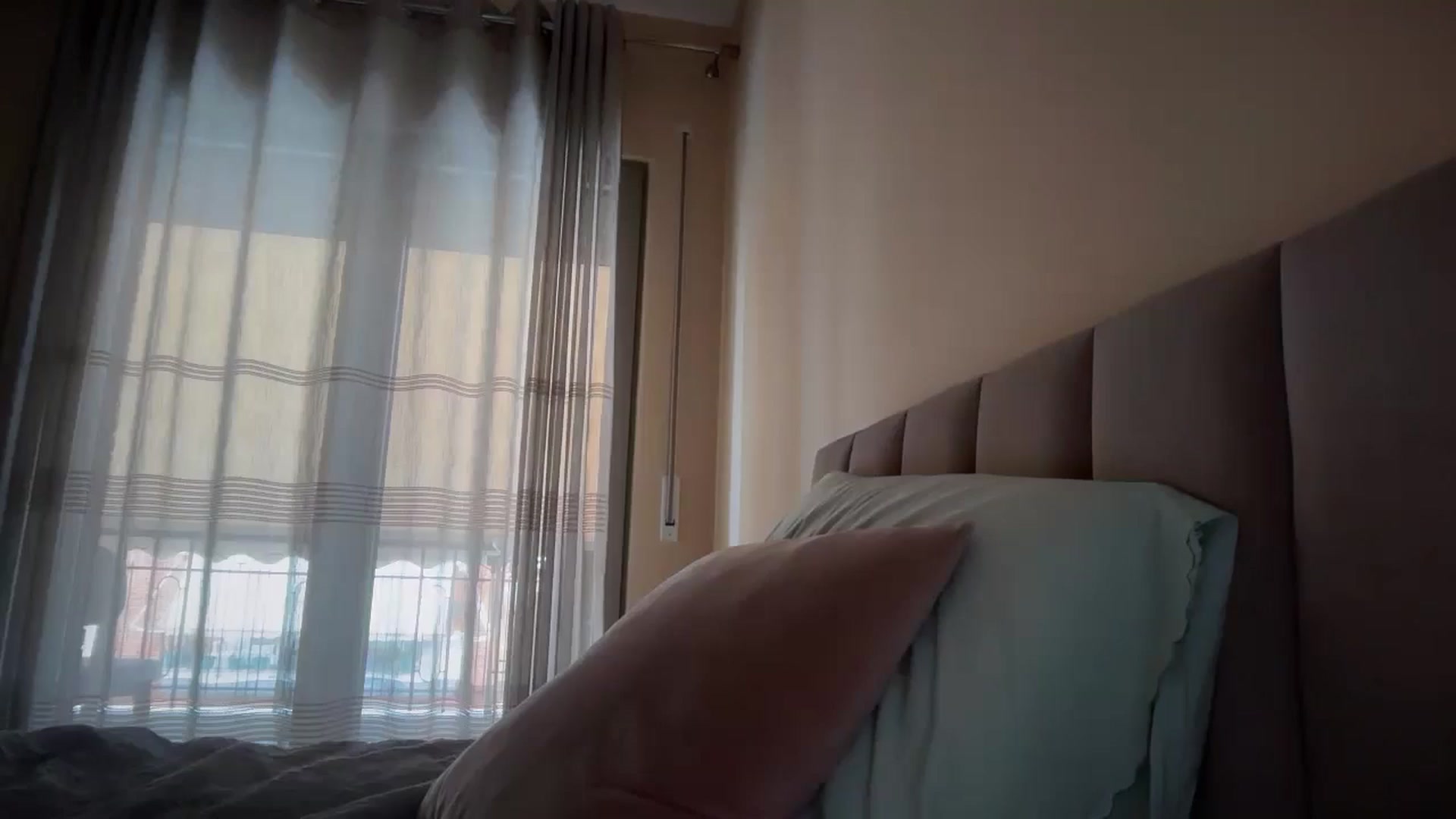 Gallery image thumbnail from SkySunFlower's myfreecams stream on, 10/05/2025, 10:53 image 12 of 20