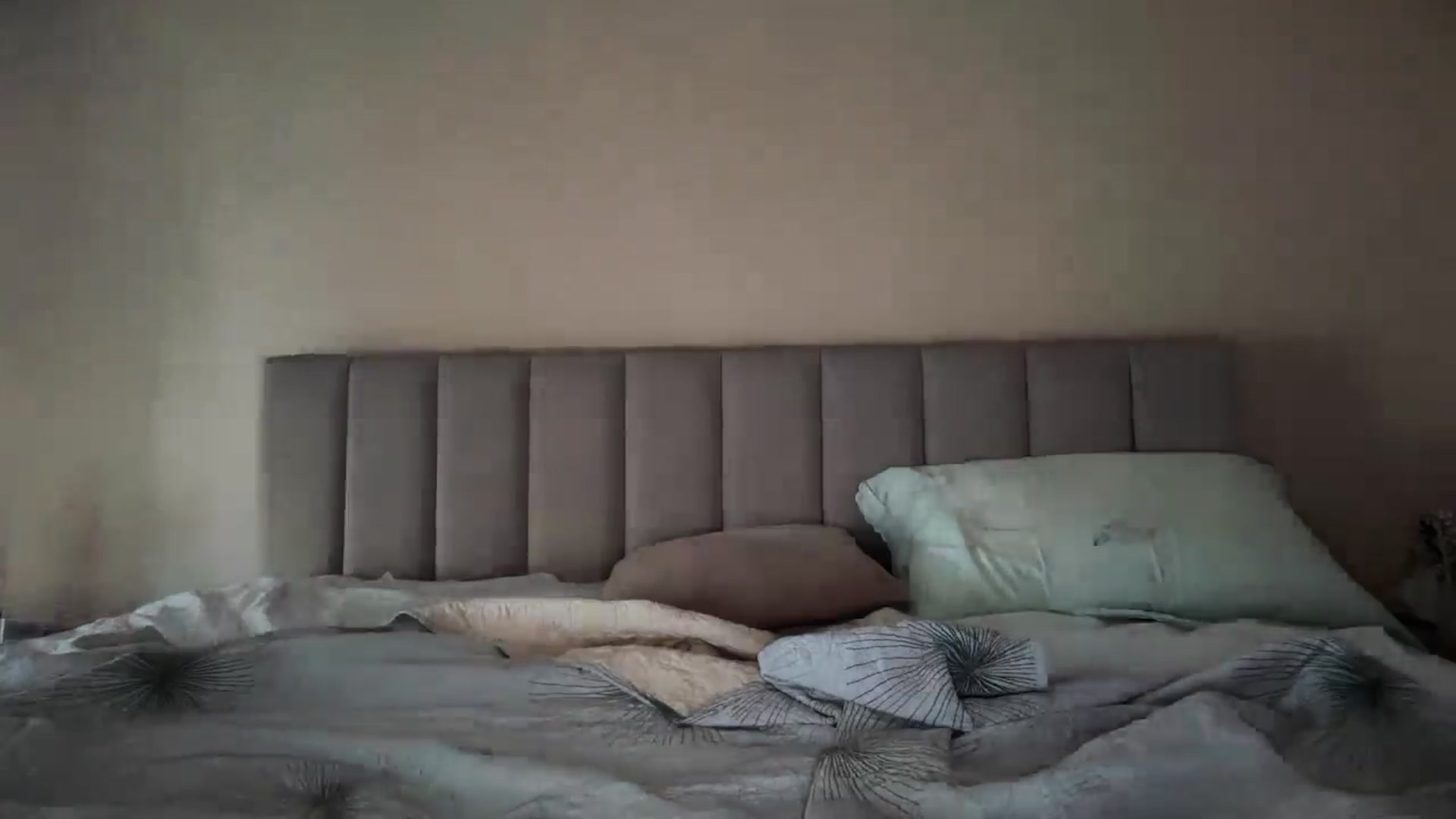 Gallery image thumbnail from SkySunFlower's myfreecams stream on, 10/06/2025, 07:57 image 15 of 20
