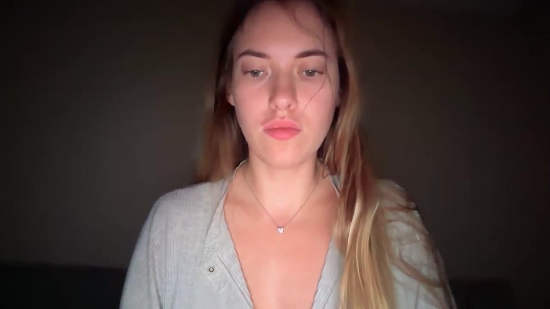 Gallery image thumbnail from SkySunFlower's myfreecams stream on, 10/06/2025, 07:57 image 3 of 20