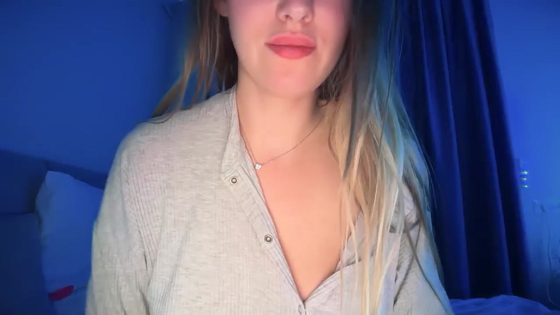 Gallery image thumbnail from SkySunFlower's myfreecams stream on, 10/09/2025, 03:21 image 20 of 20