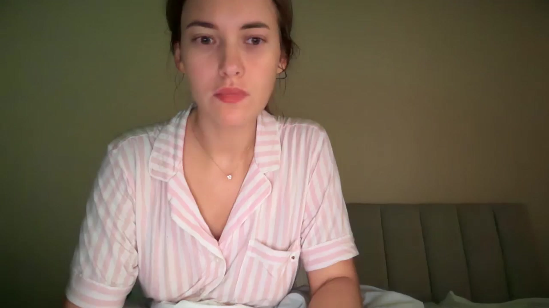 Gallery image thumbnail from SkySunFlower's myfreecams stream on, 10/14/2025, 07:48 image 1 of 20
