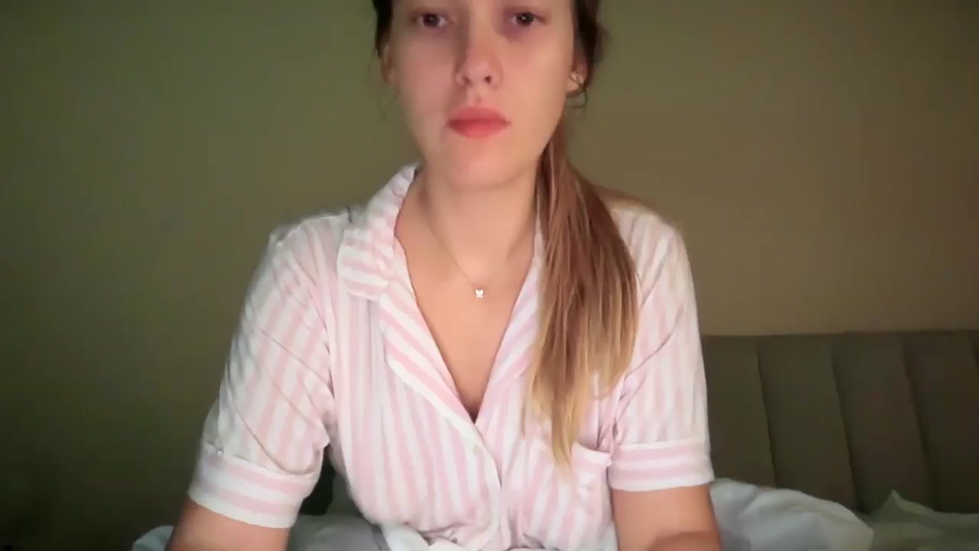 Gallery image thumbnail from SkySunFlower's myfreecams stream on, 10/14/2025, 07:48 image 7 of 20