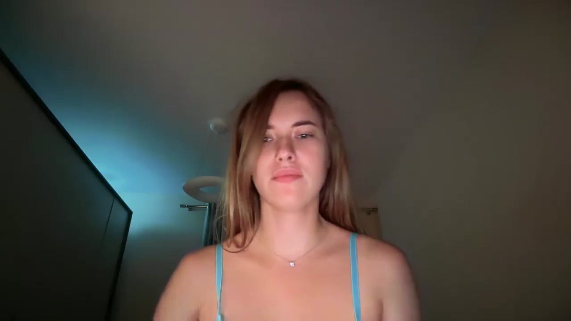Gallery image thumbnail from SkySunFlower's myfreecams stream on, 10/15/2025, 08:25 image 15 of 20