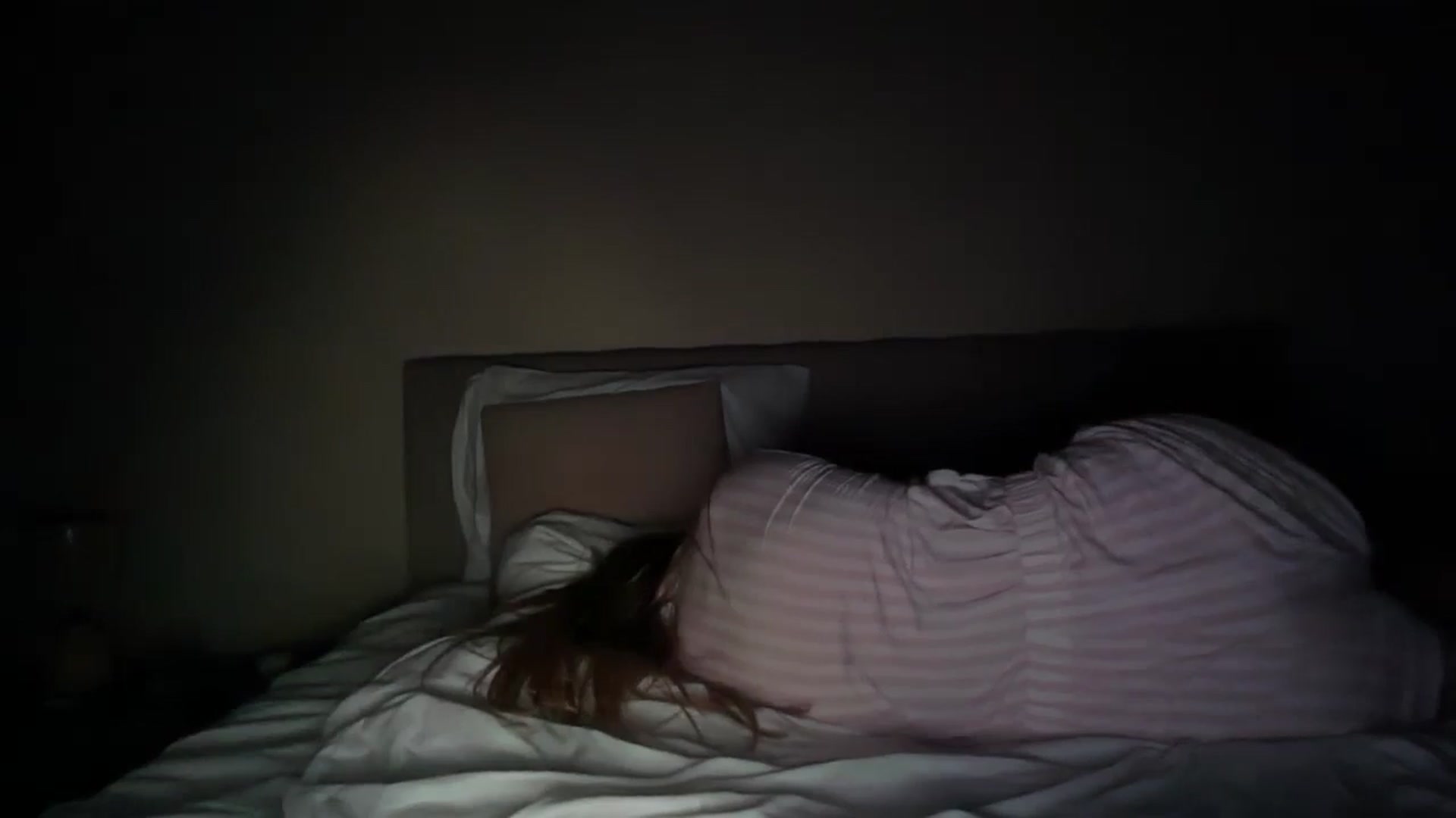 Gallery image thumbnail from SkySunFlower's myfreecams stream on, 10/16/2025, 05:00 image 18 of 20