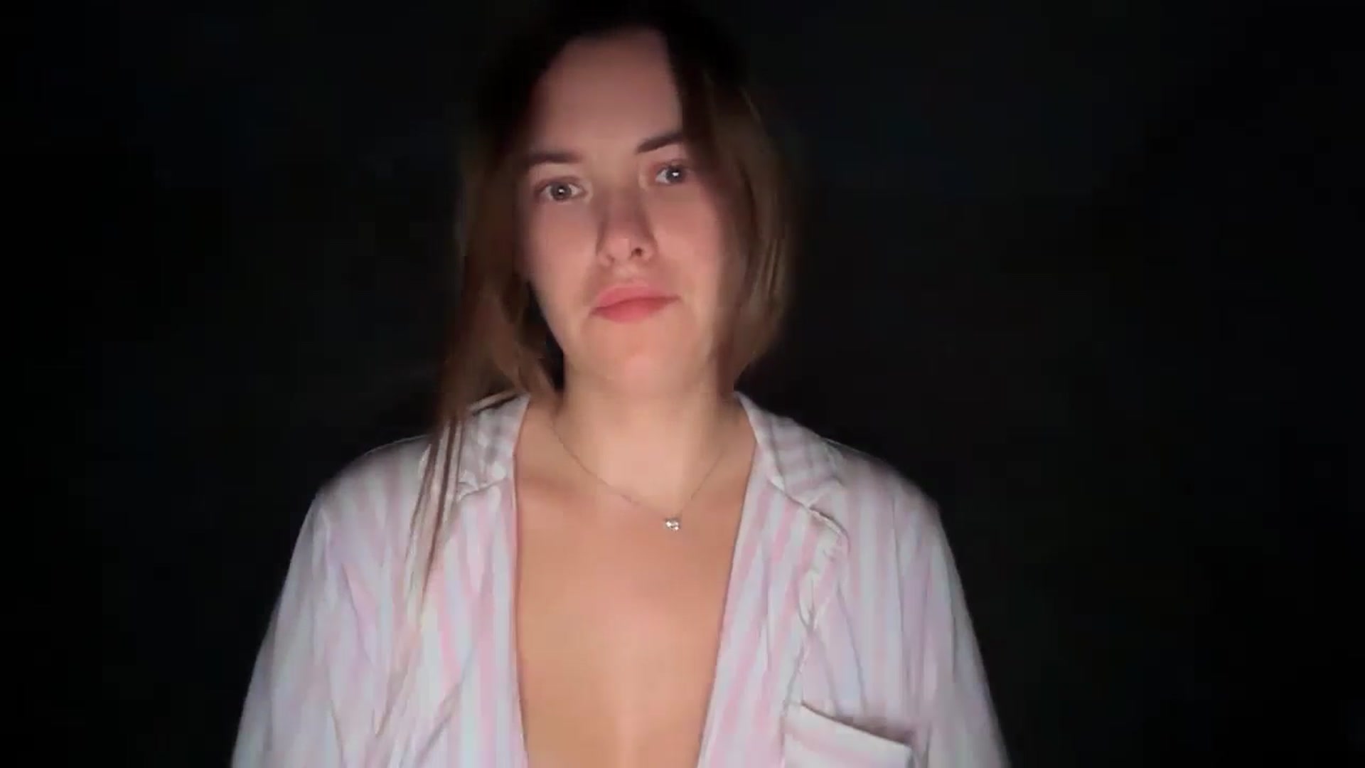 Gallery image thumbnail from SkySunFlower's myfreecams stream on, 10/16/2025, 05:32 image 10 of 20