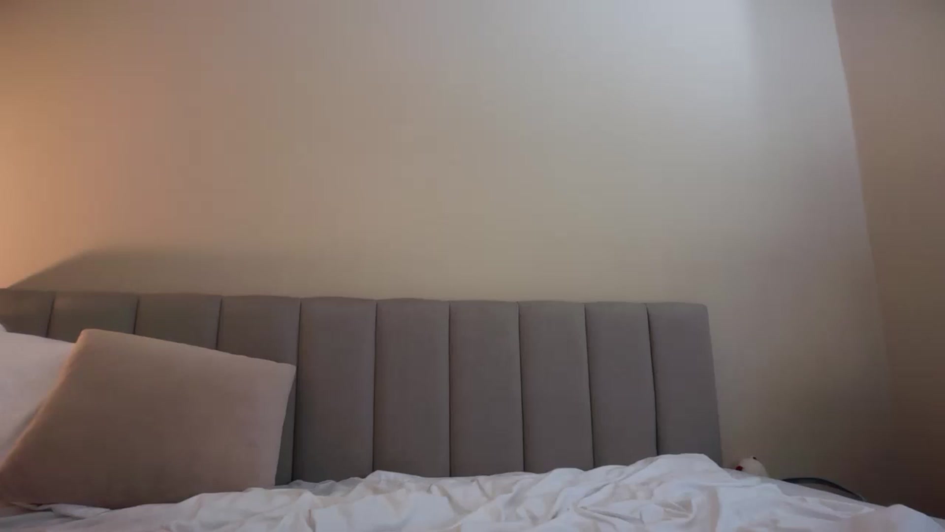 Gallery image thumbnail from SkySunFlower's myfreecams stream on, 10/17/2025, 24:01 image 2 of 20