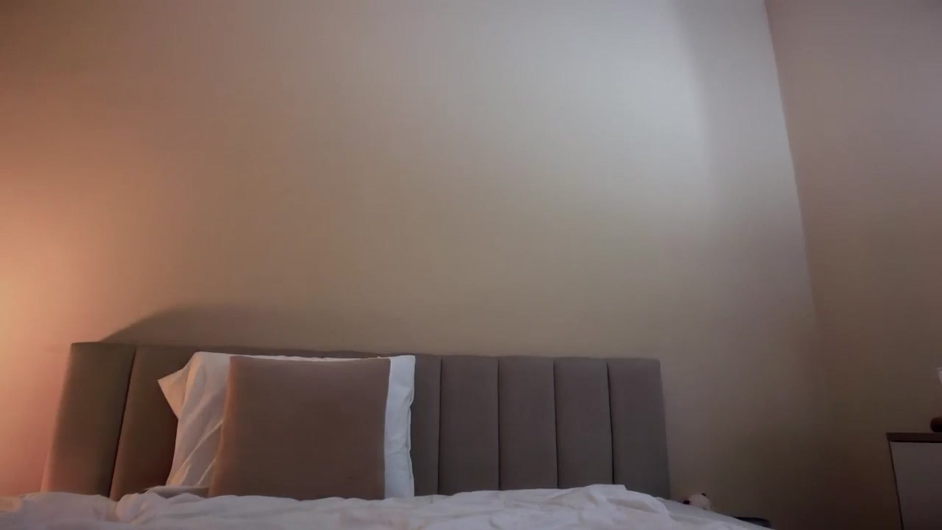 Gallery image thumbnail from SkySunFlower's myfreecams stream on, 10/17/2025, 01:04 image 5 of 20