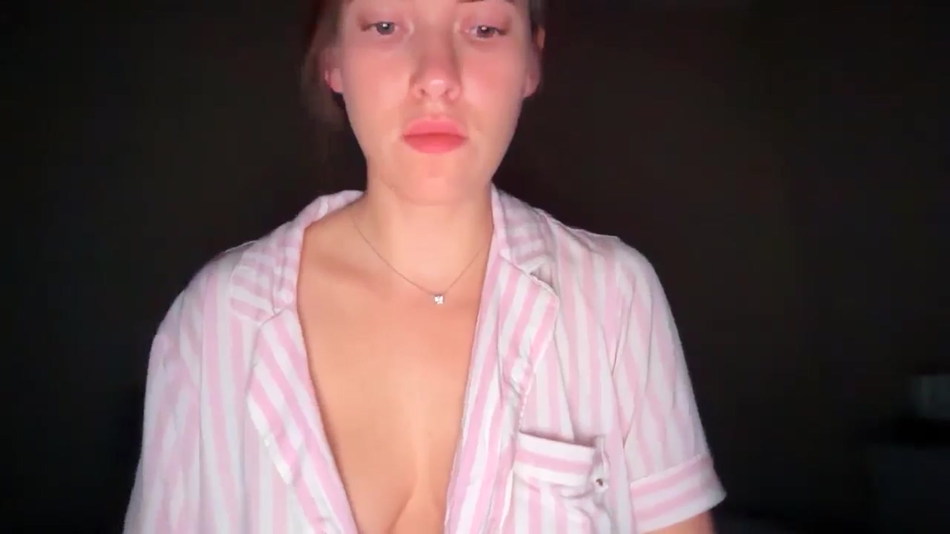 Gallery image thumbnail from SkySunFlower's myfreecams stream on, 10/17/2025, 06:06 image 13 of 20