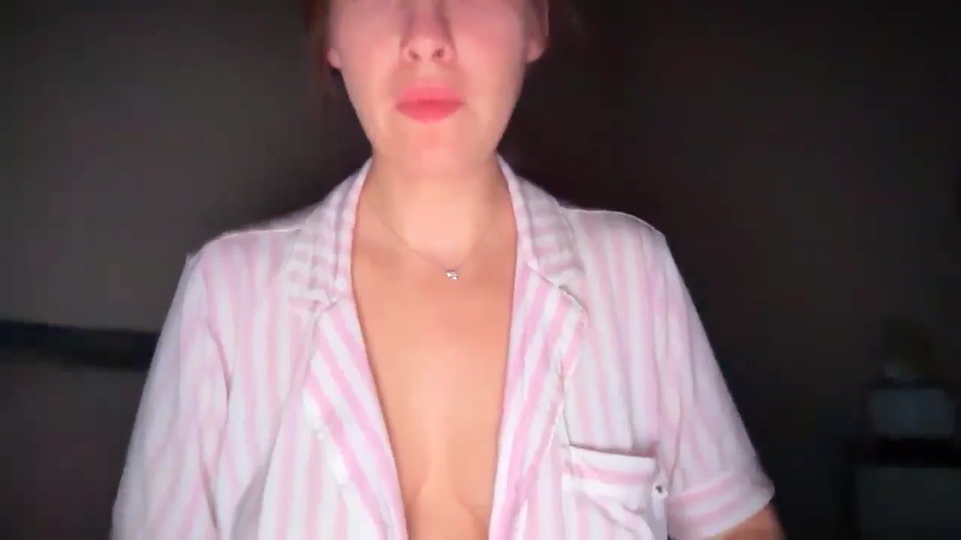Gallery image thumbnail from SkySunFlower's myfreecams stream on, 10/17/2025, 06:06 image 18 of 20