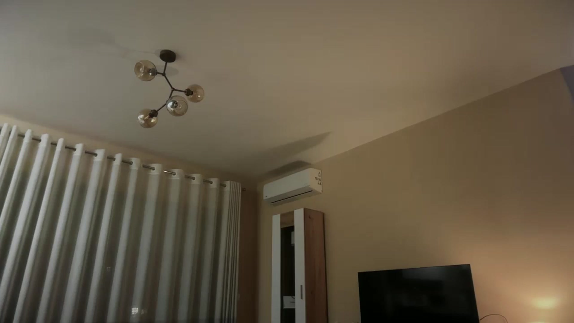 Gallery image thumbnail from SkySunFlower's myfreecams stream on, 10/20/2025, 02:51 image 10 of 20
