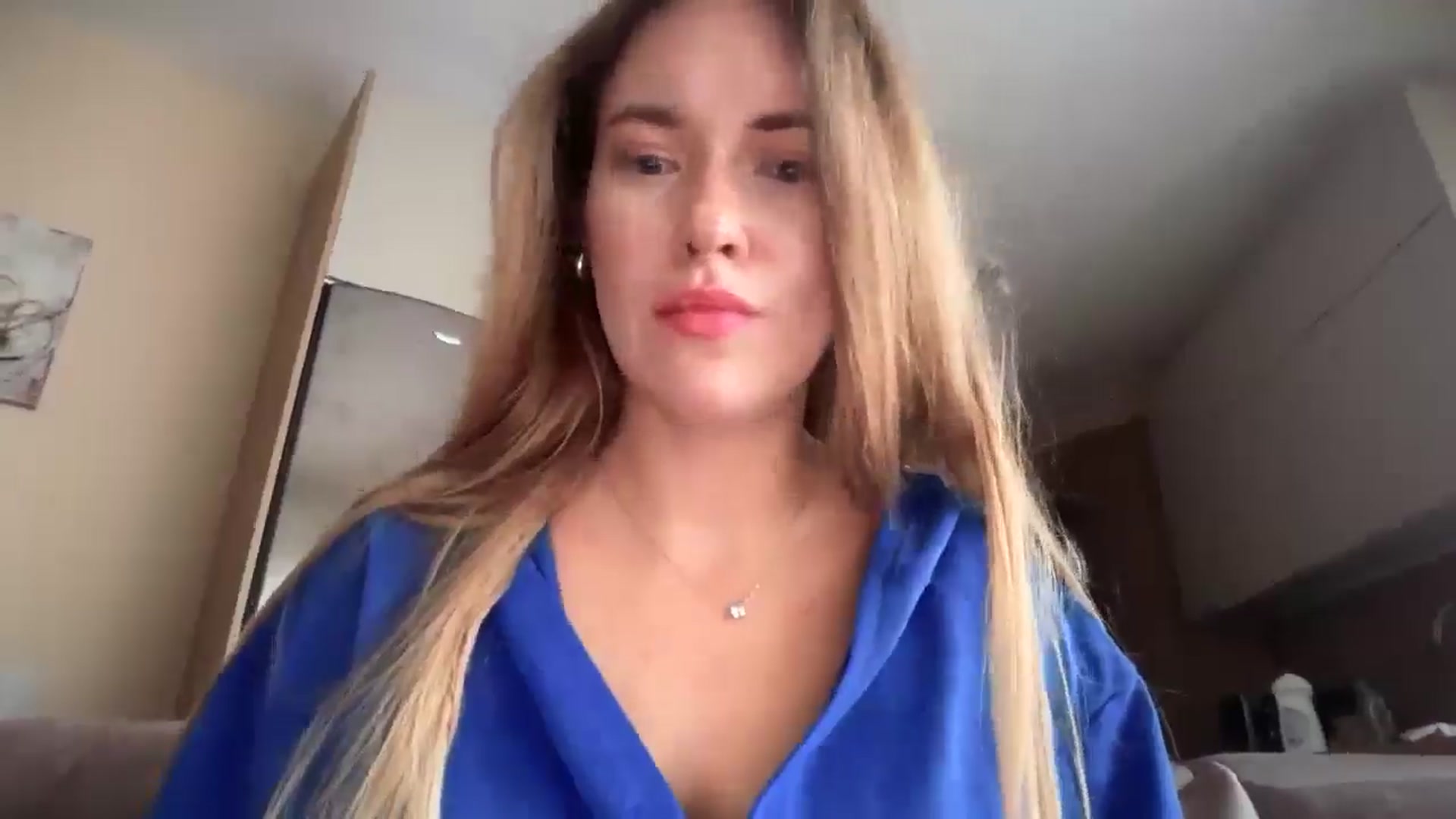 Gallery image thumbnail from SkySunFlower's myfreecams stream on, 10/21/2025, 15:08 image 19 of 20