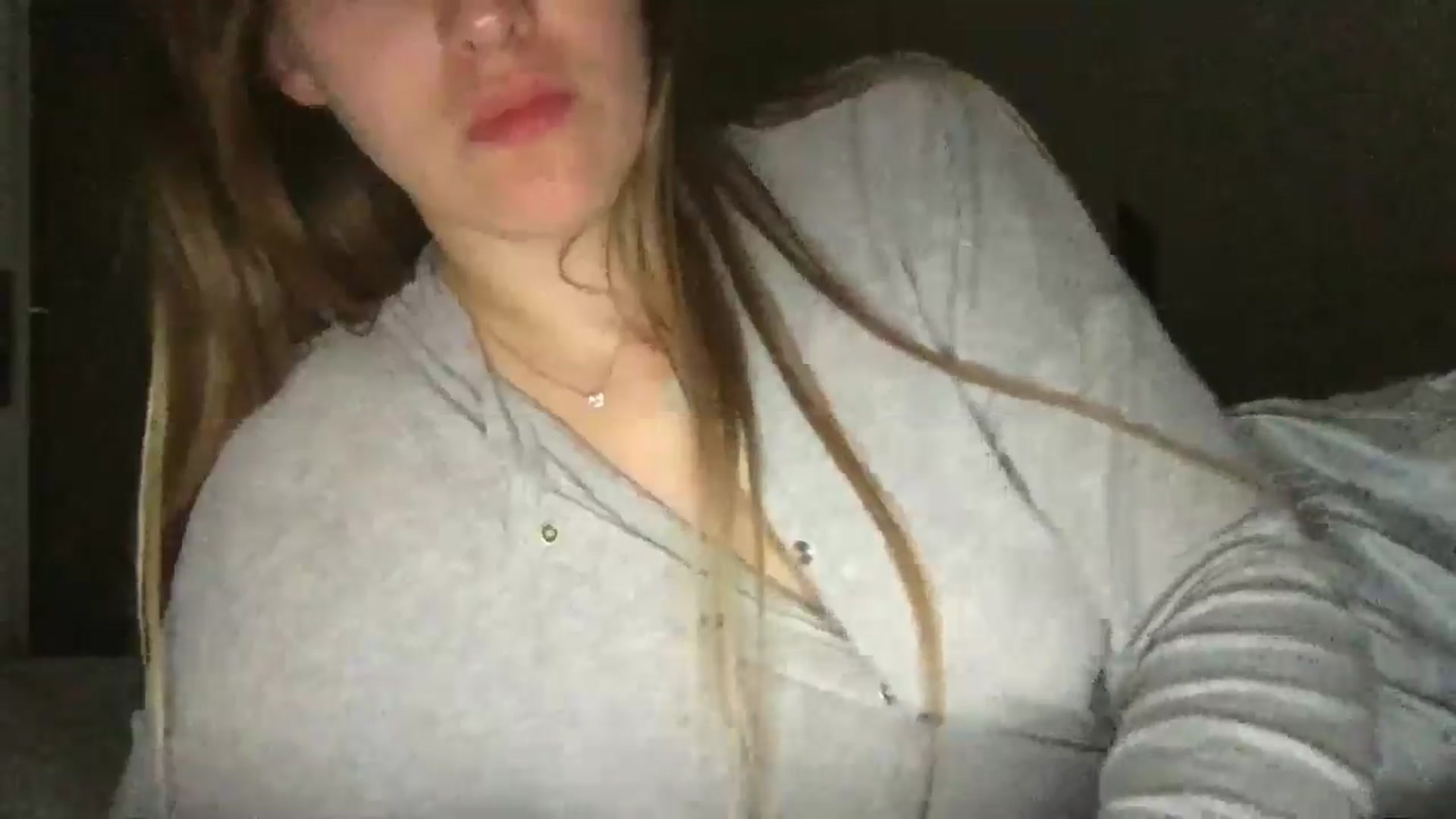 Gallery image thumbnail from SkySunFlower's myfreecams stream on, 10/22/2025, 03:36 image 2 of 20