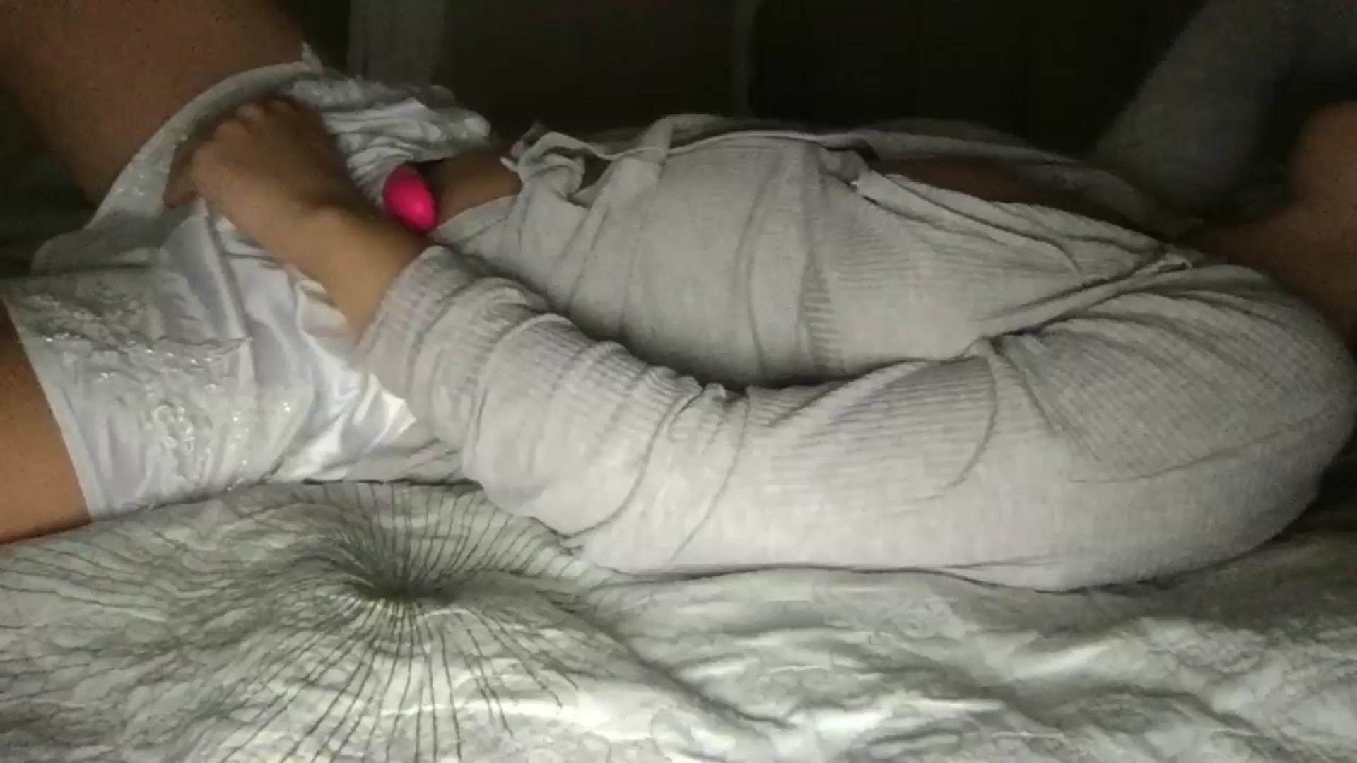 Gallery image thumbnail from SkySunFlower's myfreecams stream on, 10/22/2025, 05:27 image 16 of 20