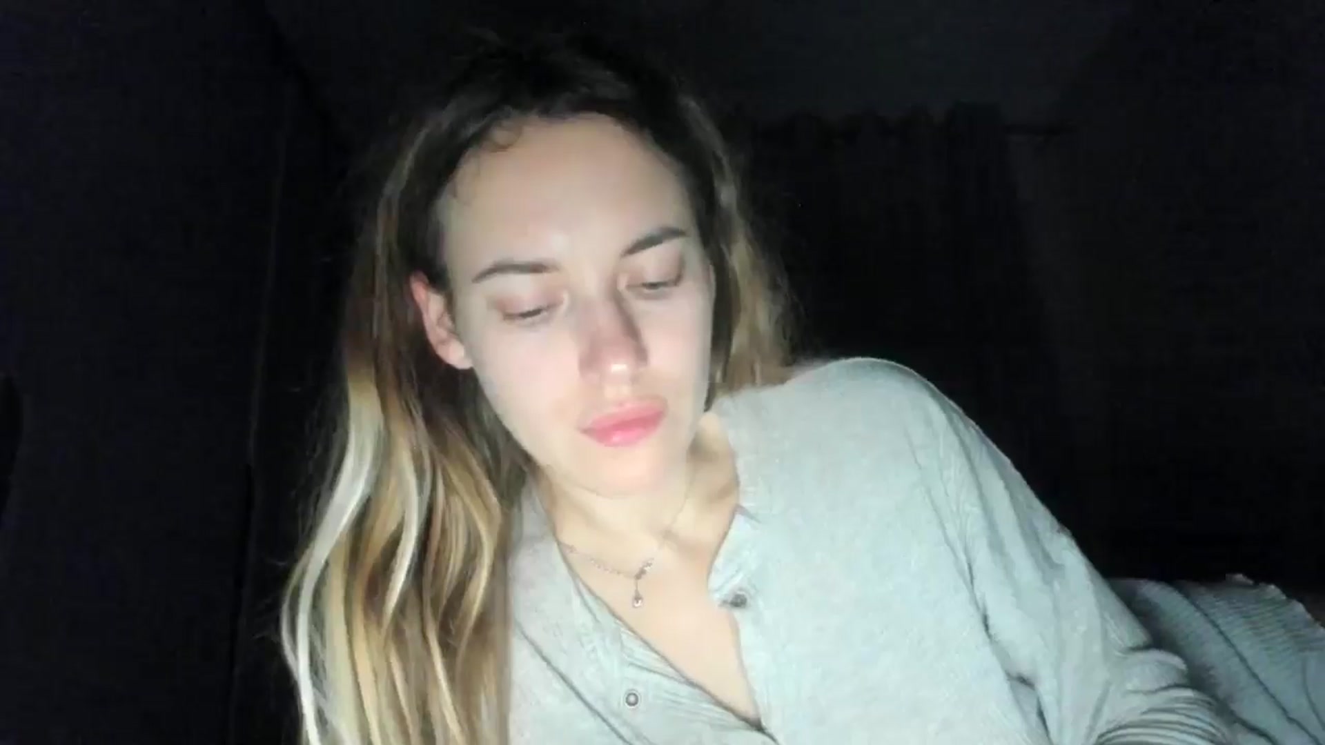 Gallery image thumbnail from SkySunFlower's myfreecams stream on, 11/02/2025, 01:41 image 5 of 20