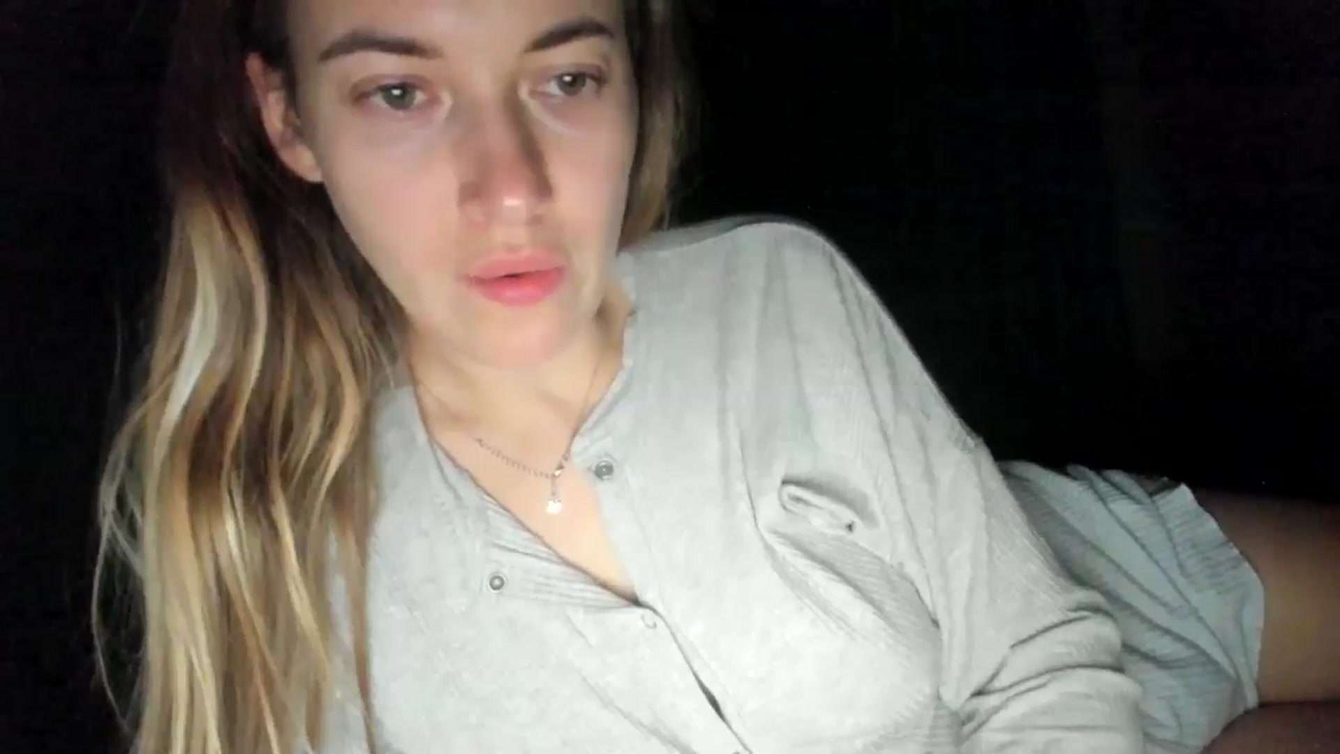 Gallery image thumbnail from SkySunFlower's myfreecams stream on, 11/02/2025, 01:41 image 2 of 20