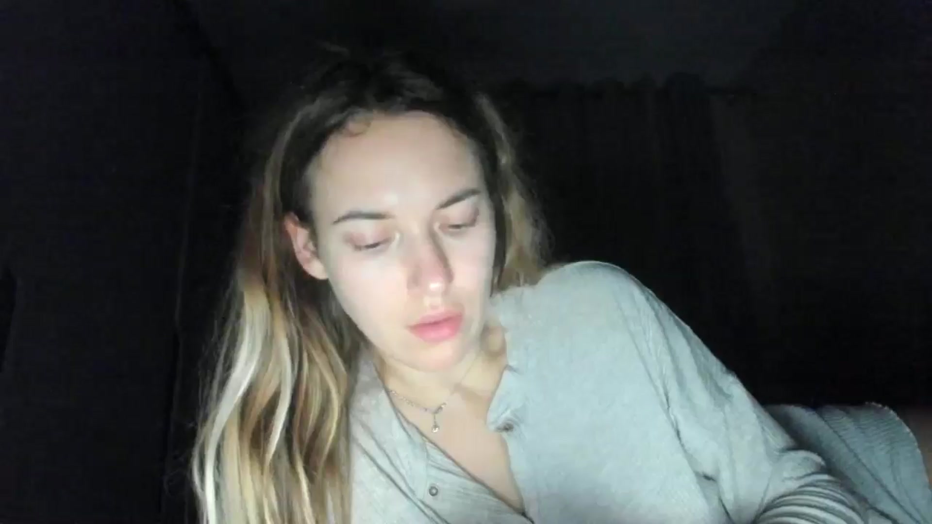 Gallery image thumbnail from SkySunFlower's myfreecams stream on, 11/02/2025, 01:41 image 6 of 20