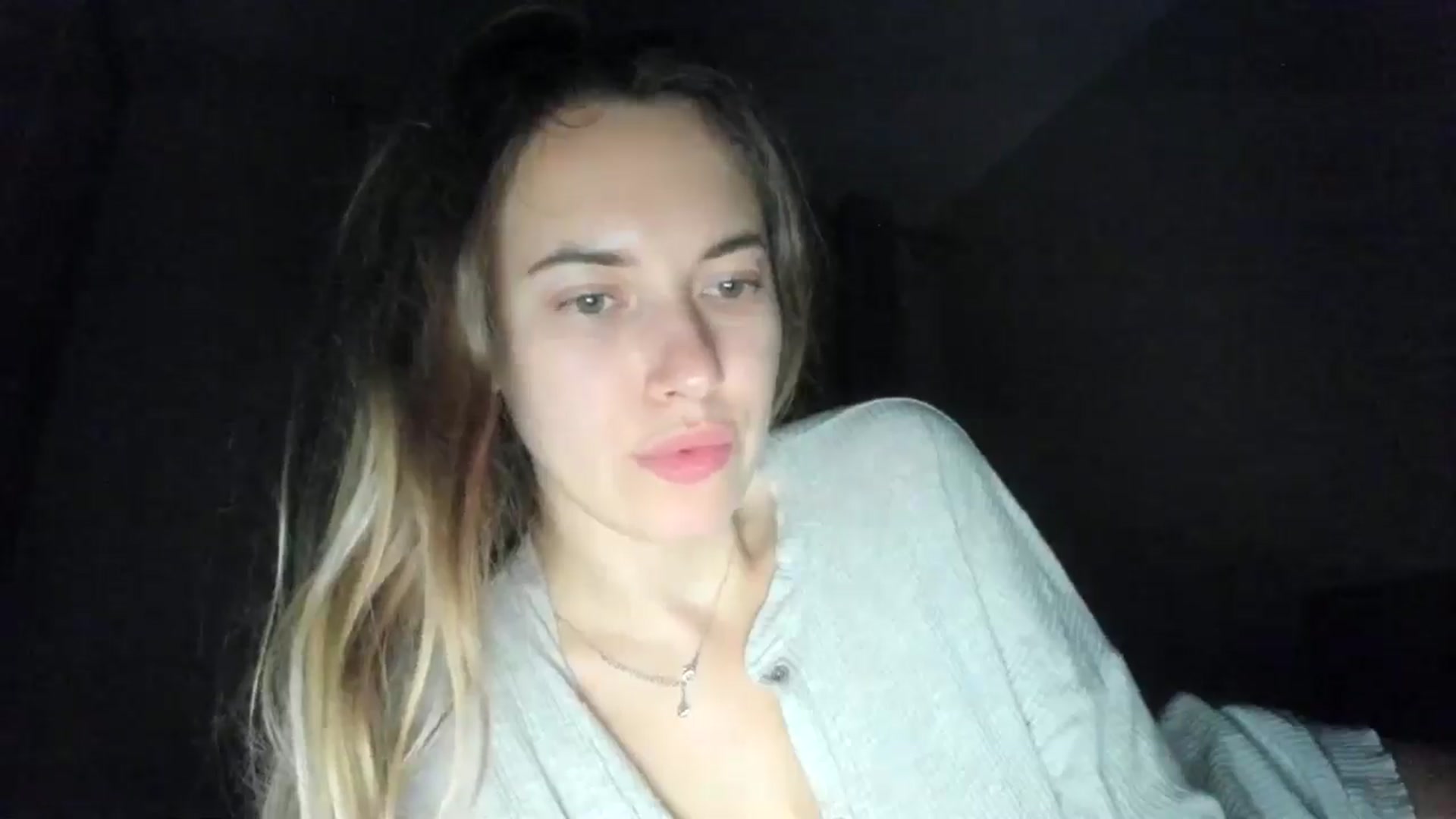Gallery image thumbnail from SkySunFlower's myfreecams stream on, 11/02/2025, 01:53 image 7 of 20