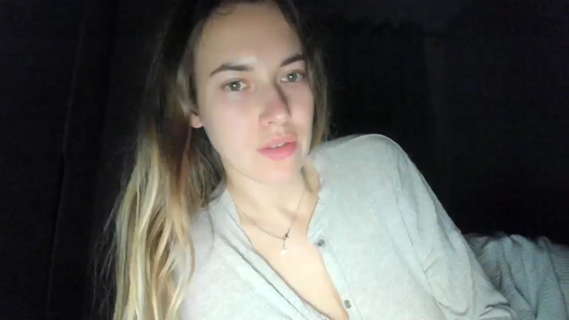 Gallery image thumbnail from SkySunFlower's myfreecams stream on, 11/02/2025, 01:53 image 17 of 20