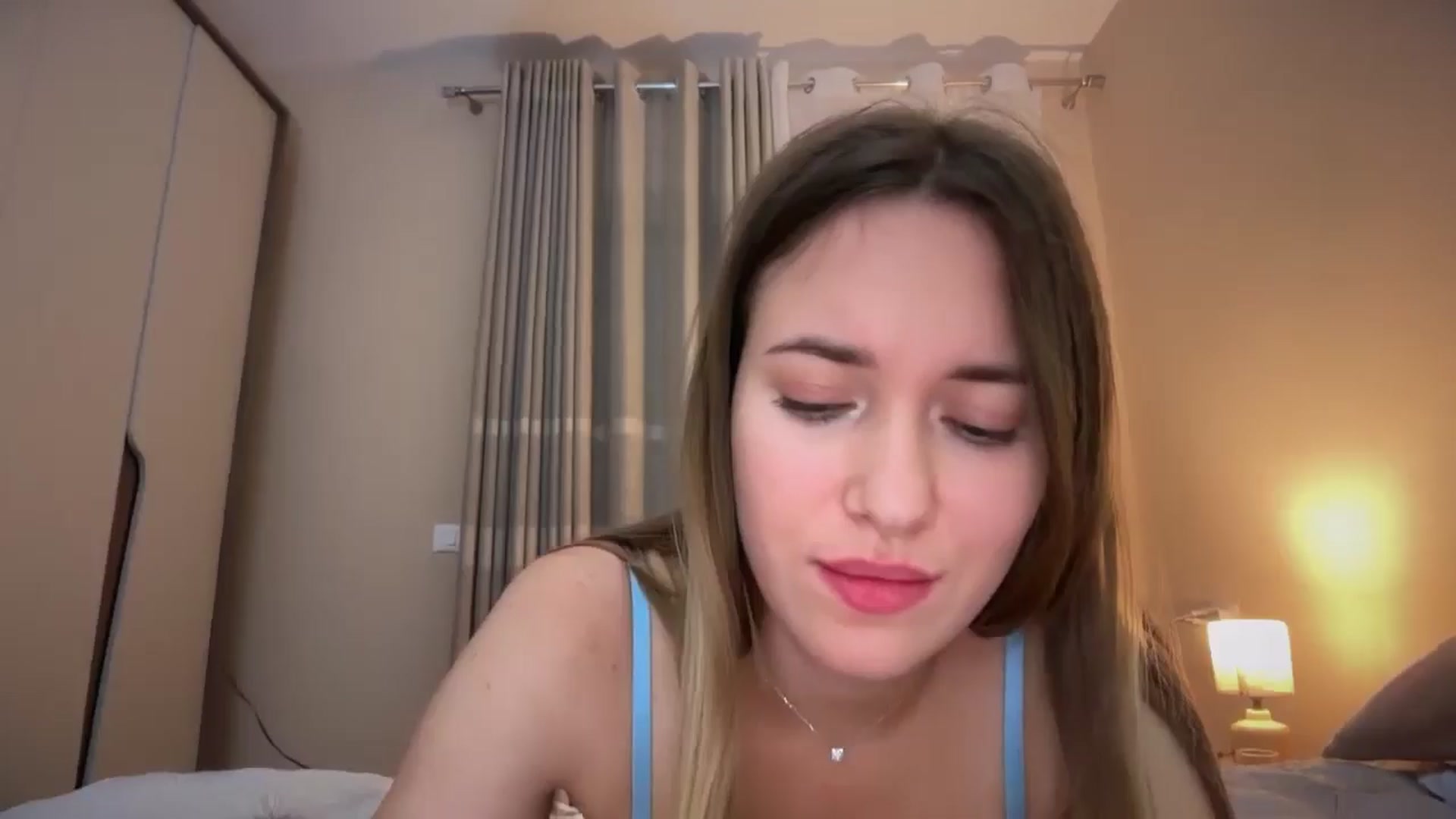 Gallery image thumbnail from SkySunFlower's myfreecams stream on, 11/05/2025, 24:01 image 20 of 20