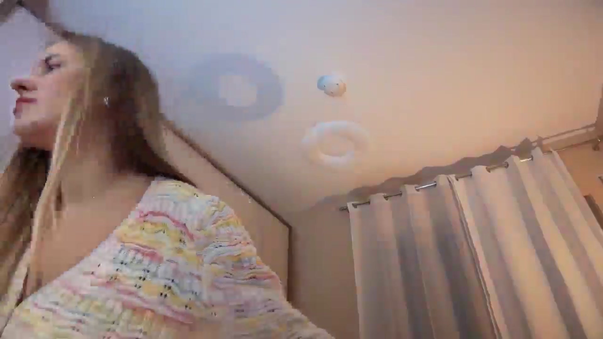 Gallery image thumbnail from SkySunFlower's myfreecams stream on, 11/07/2025, 24:12 image 5 of 20