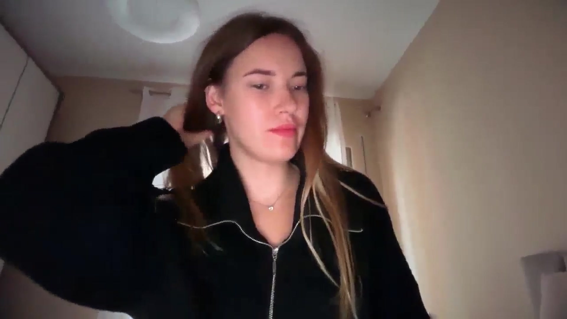 Gallery image thumbnail from SkySunFlower's myfreecams stream on, 11/07/2025, 14:52 image 18 of 20