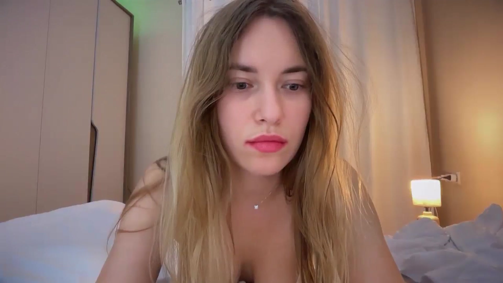 Gallery image thumbnail from SkySunFlower's myfreecams stream on, 11/10/2025, 04:20 image 2 of 20