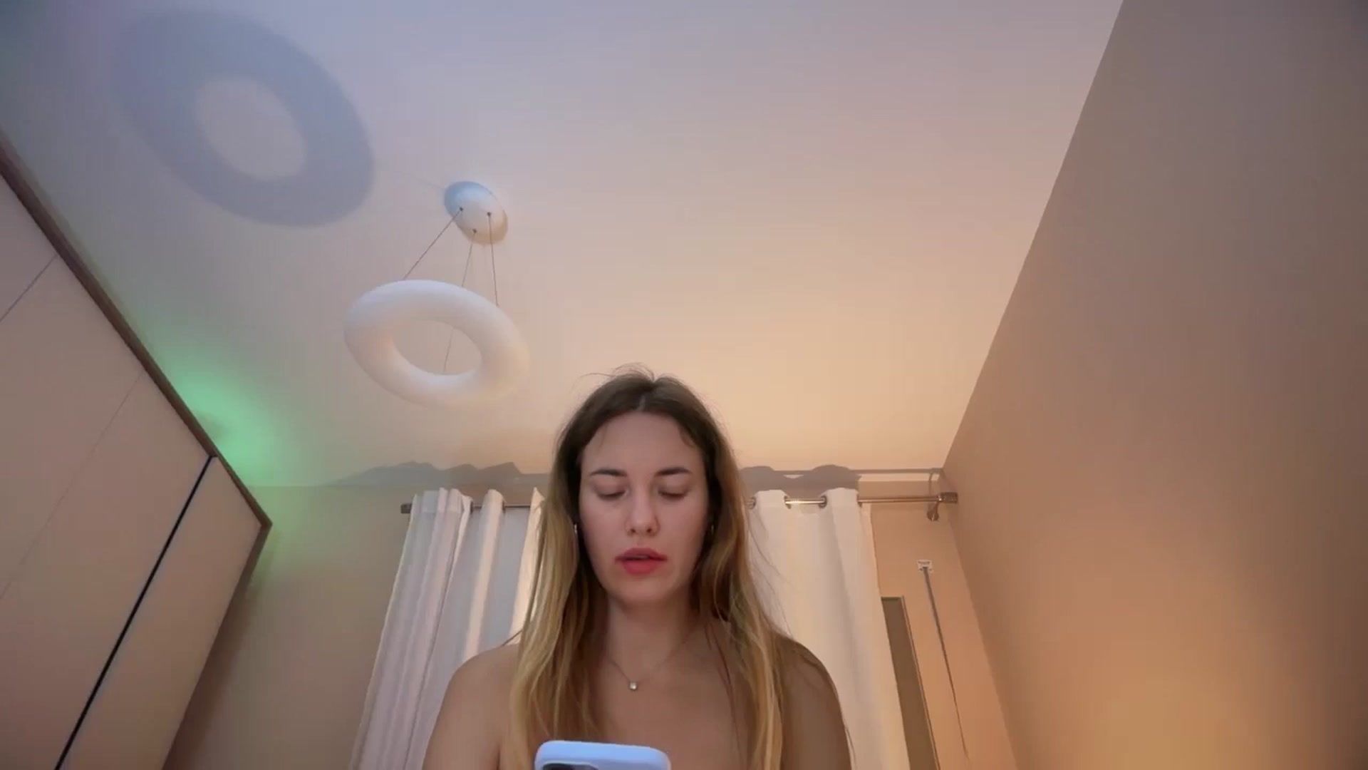 Gallery image thumbnail from SkySunFlower's myfreecams stream on, 11/11/2025, 03:02 image 11 of 20